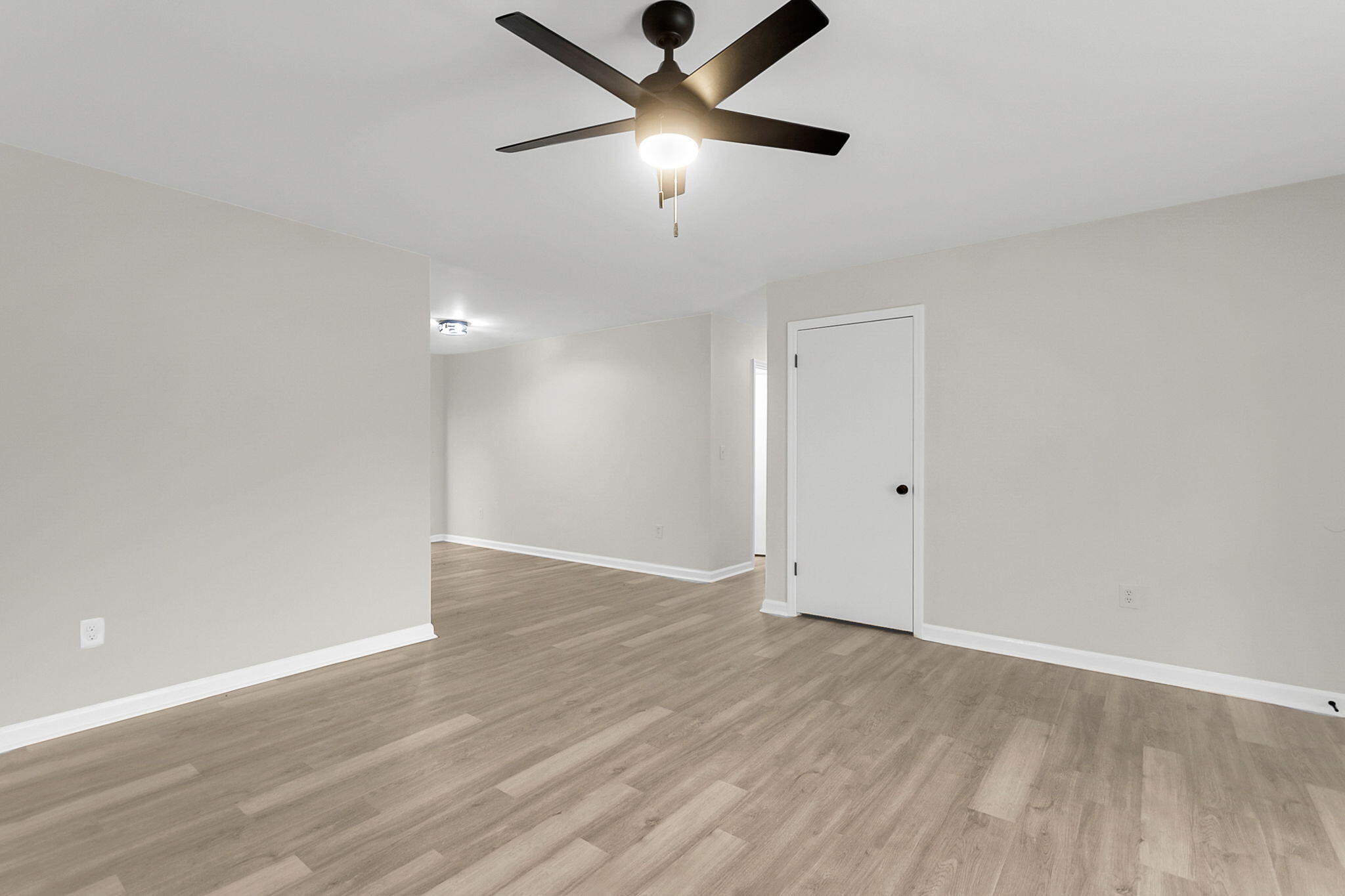 206 Tram Boulevard