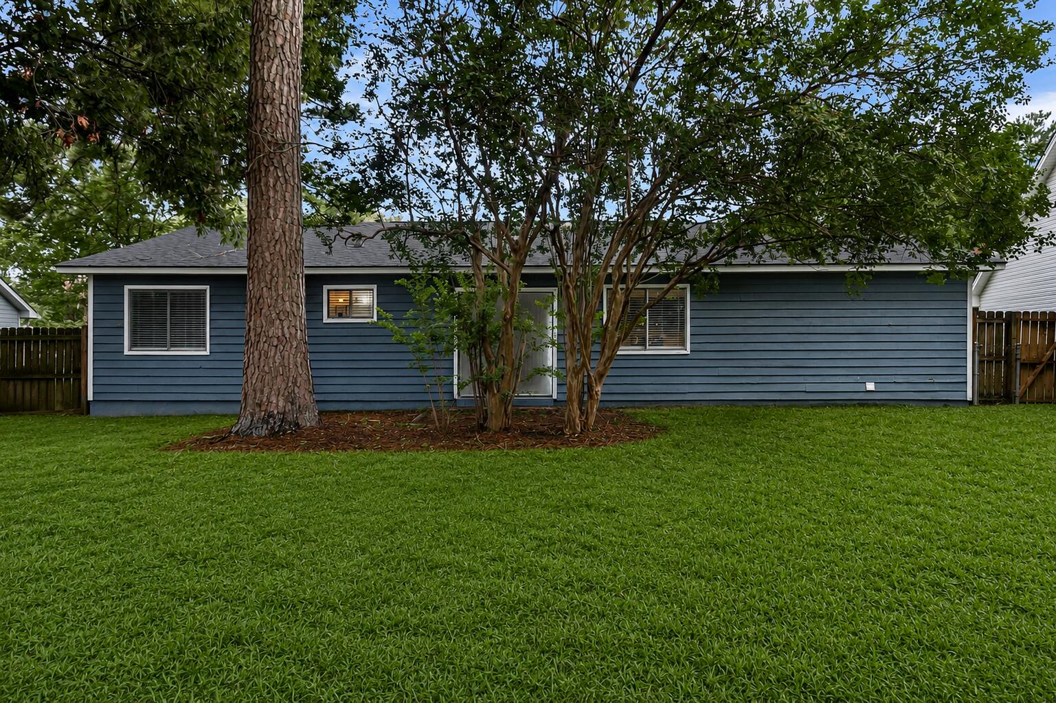 206 Tram Boulevard