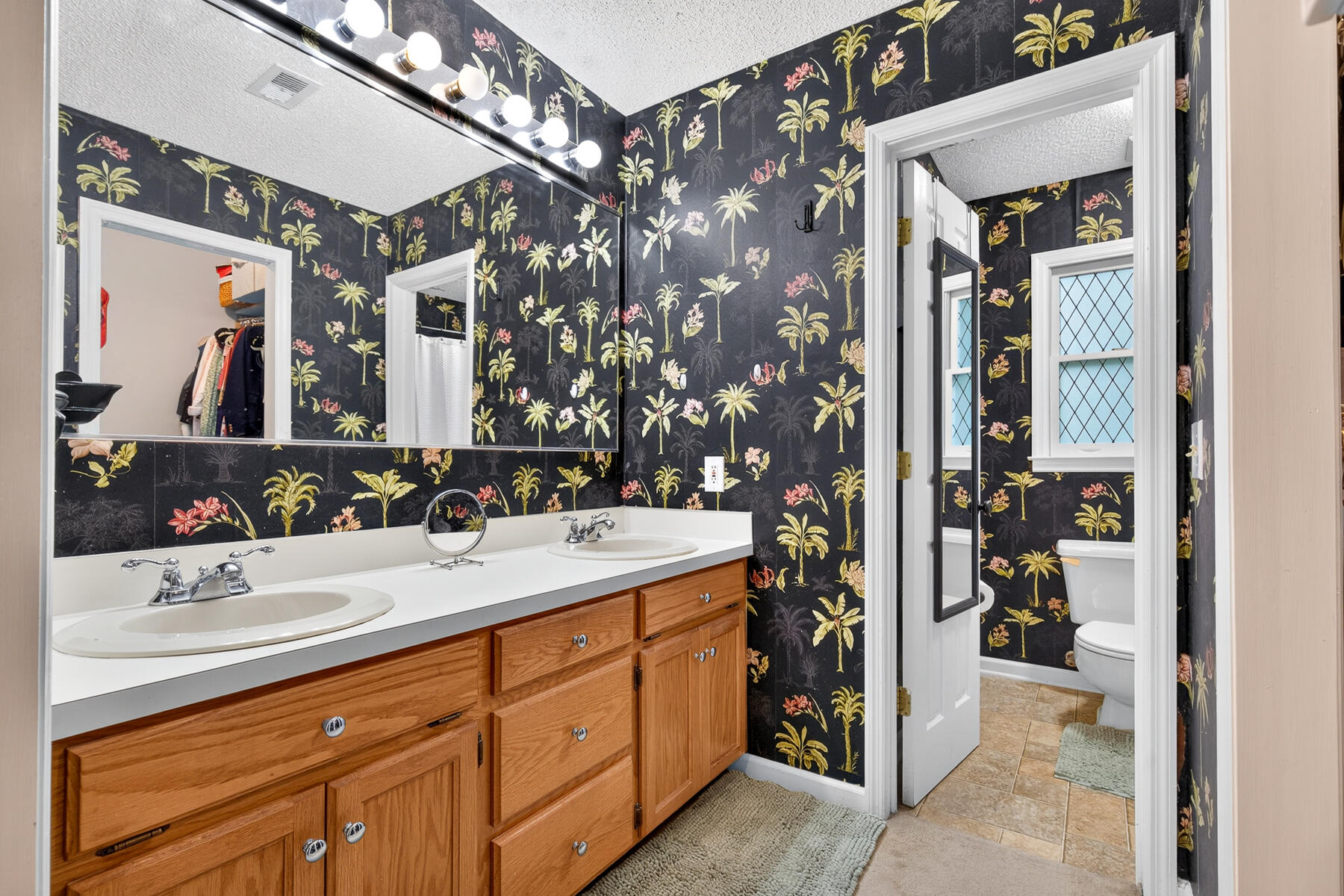 1547 Sterling Oaks Drive