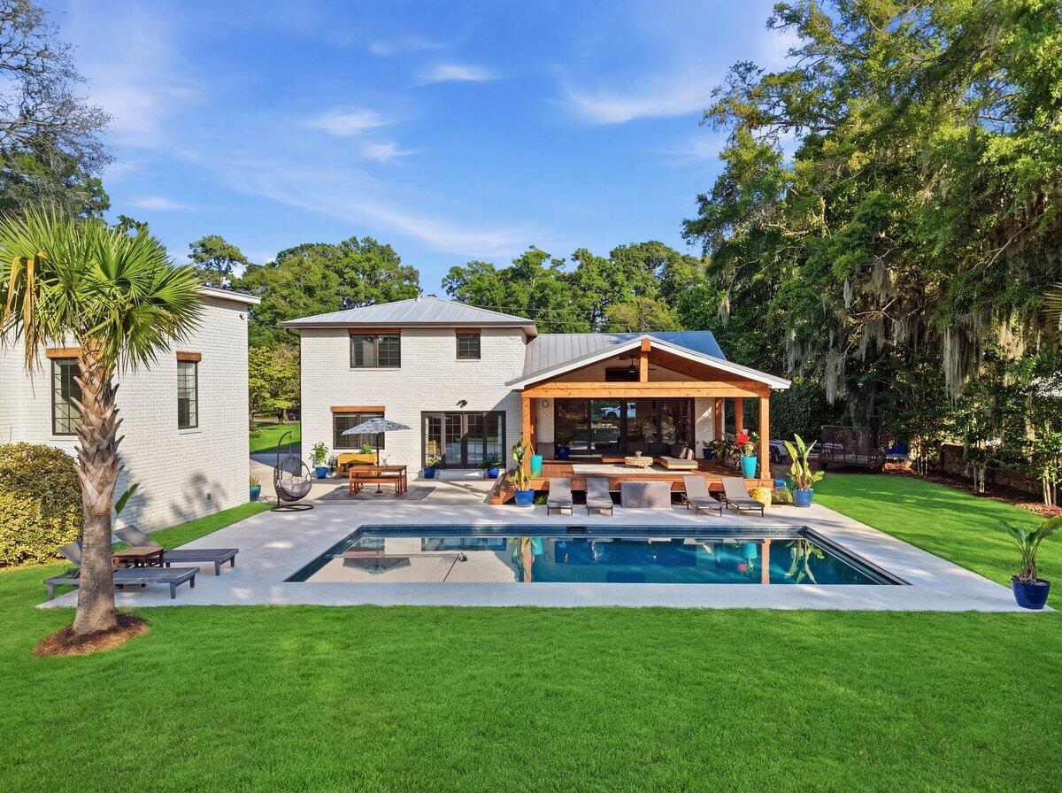 678 Edmonds Drive