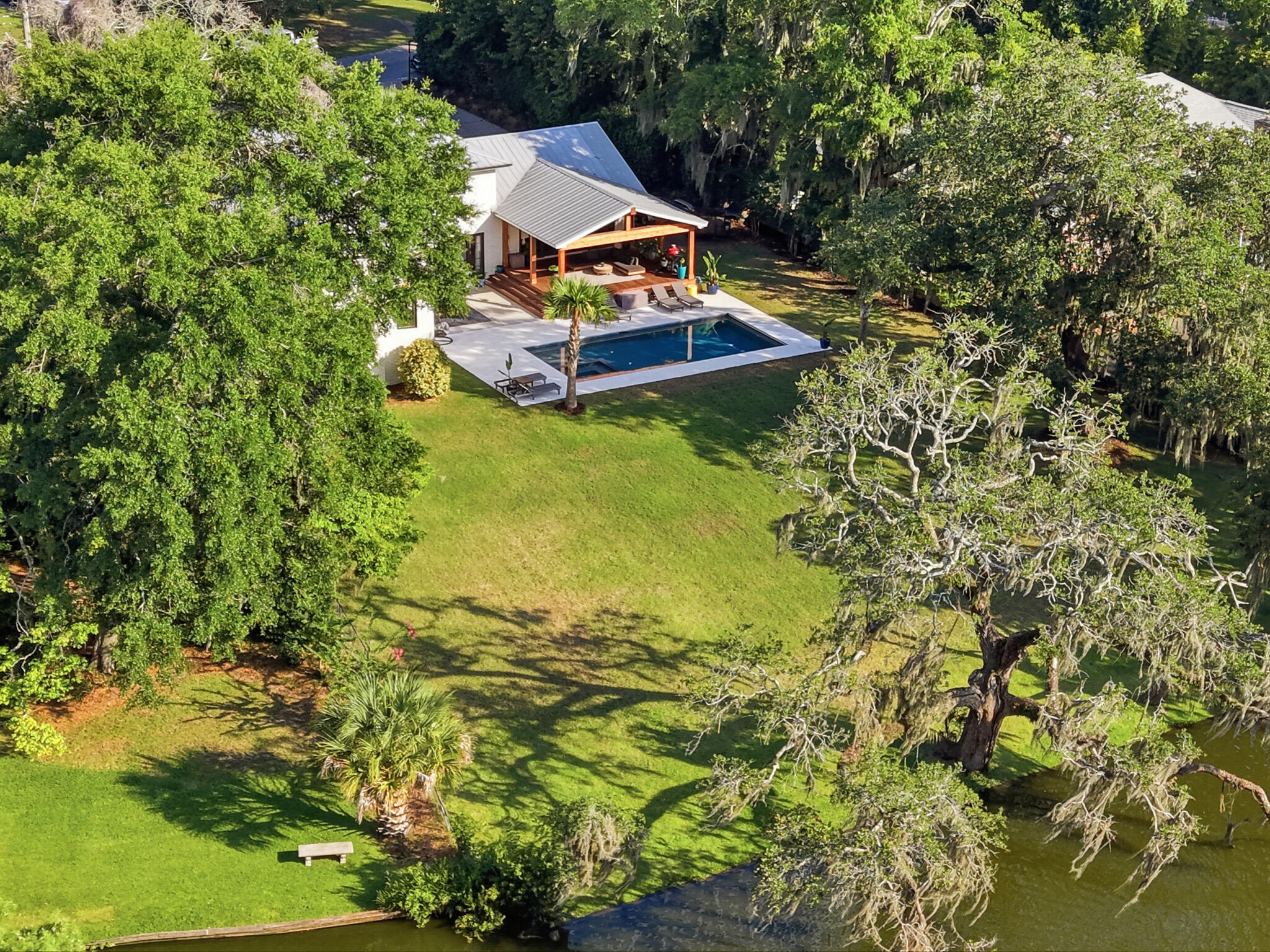 678 Edmonds Drive