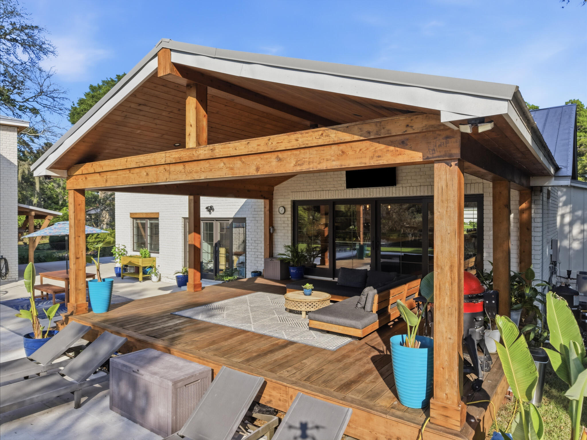 678 Edmonds Drive