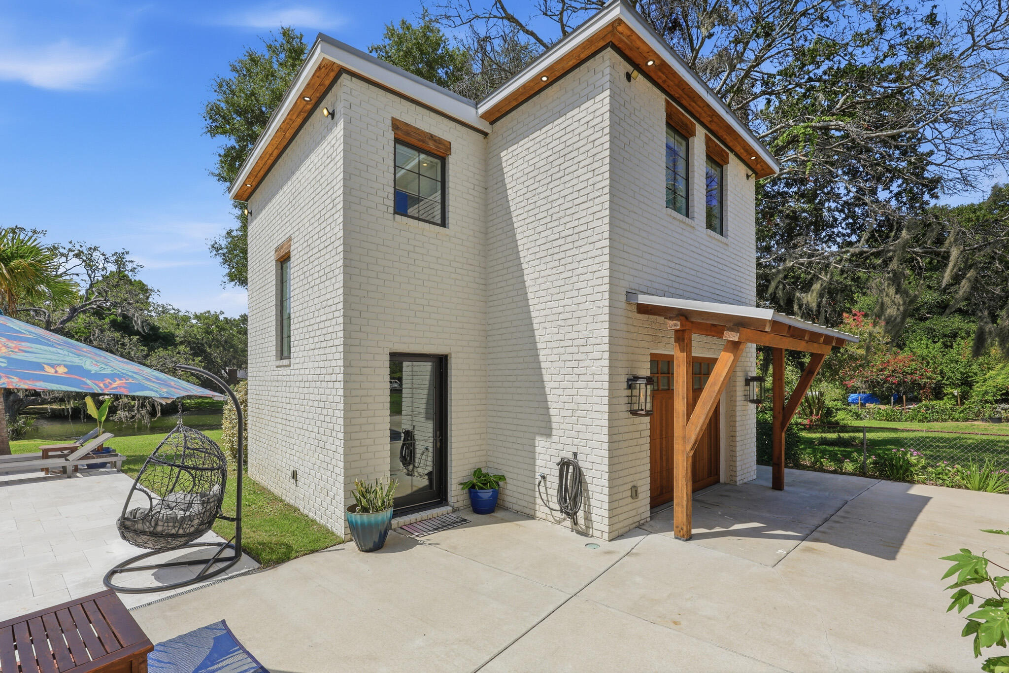 678 Edmonds Drive