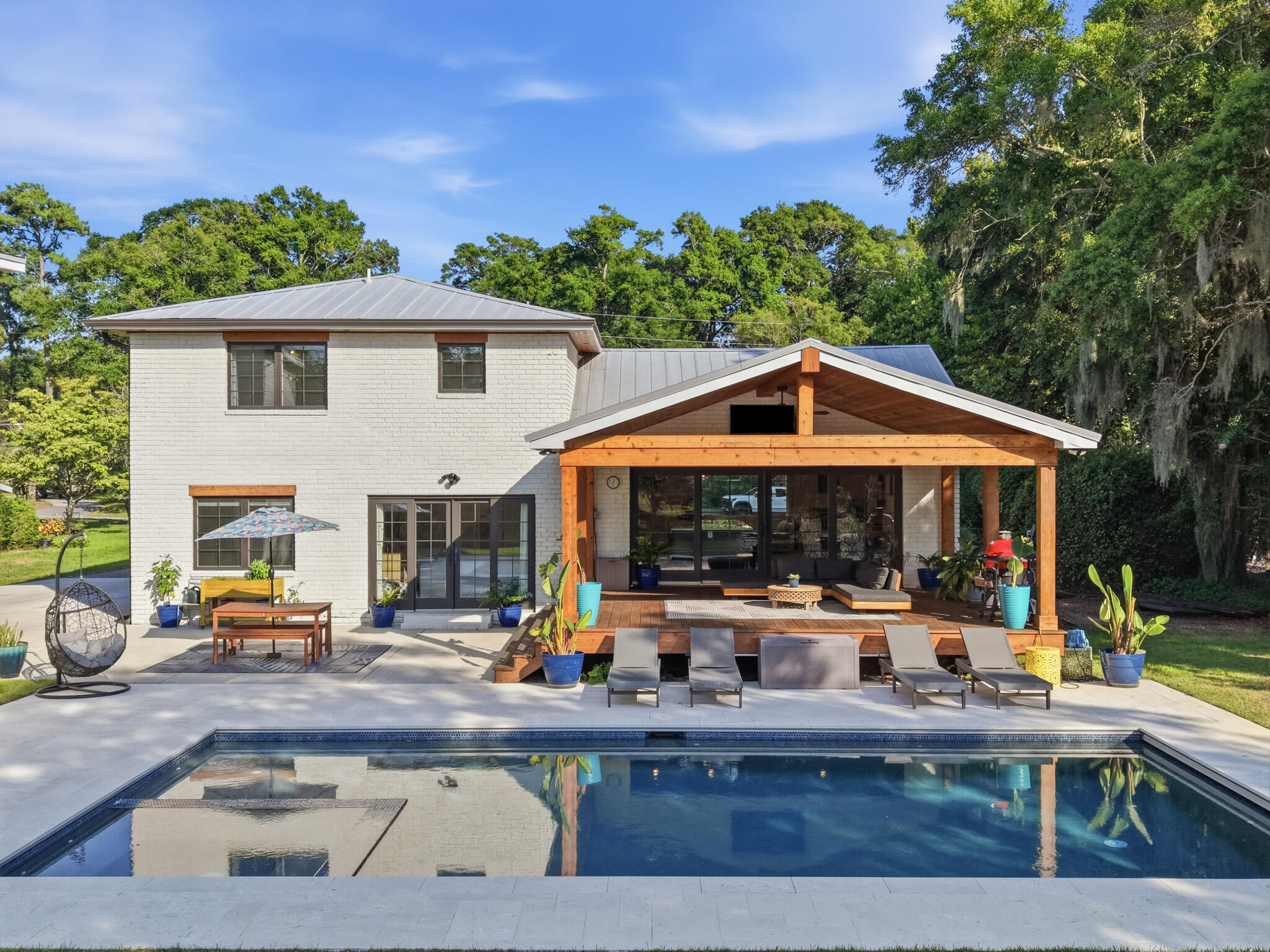 678 Edmonds Drive
