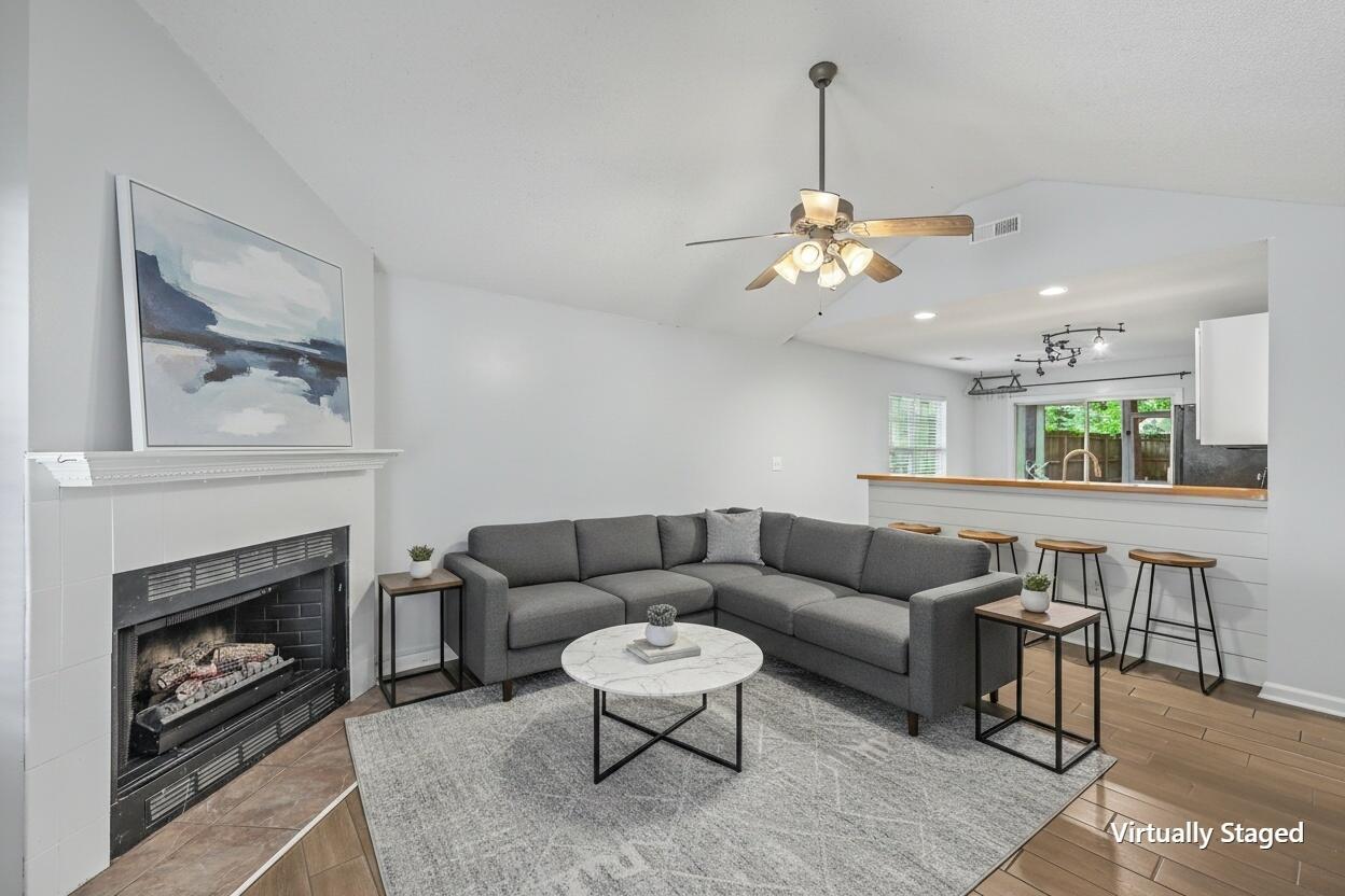 1612 Poinsettia Road