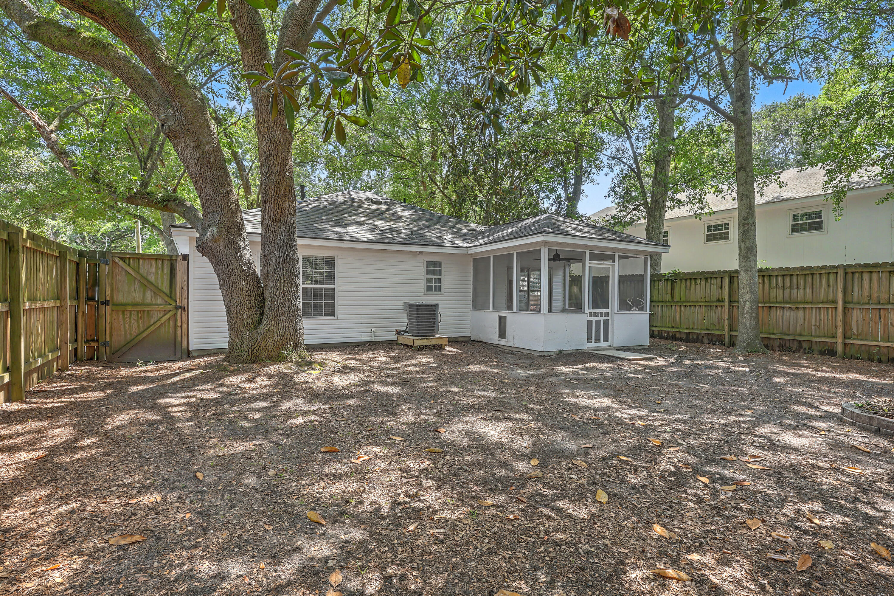 1612 Poinsettia Road