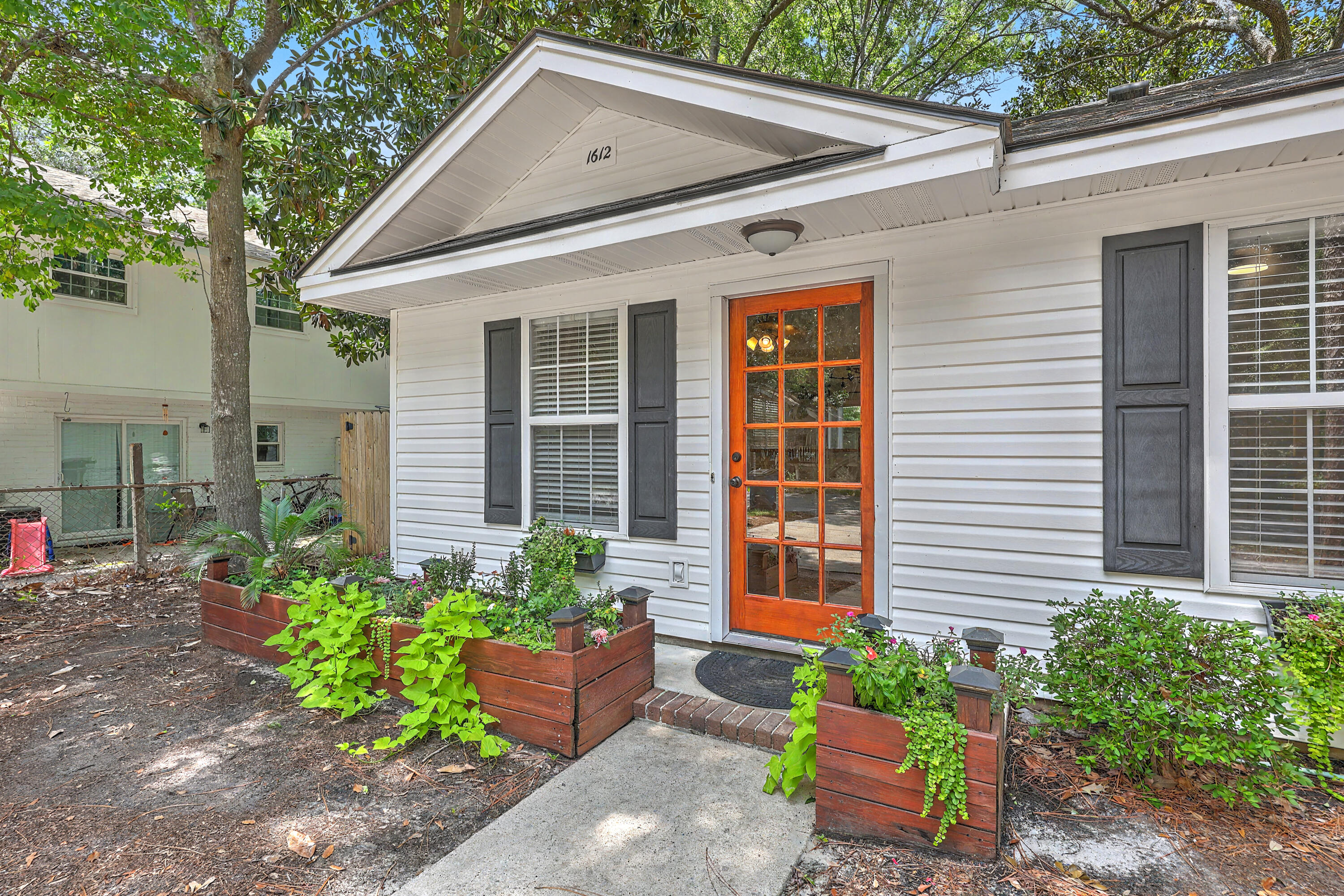 1612 Poinsettia Road