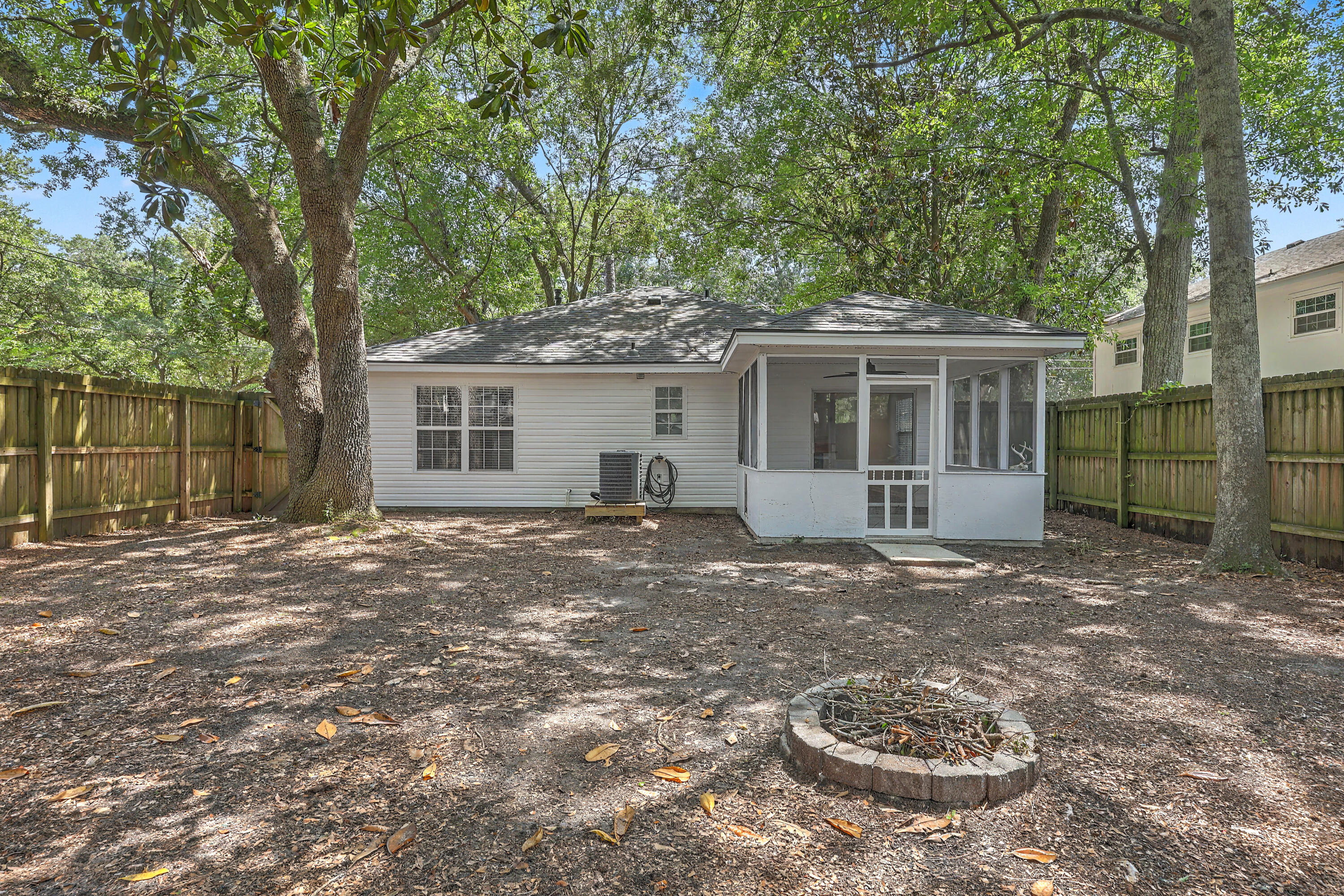 1612 Poinsettia Road