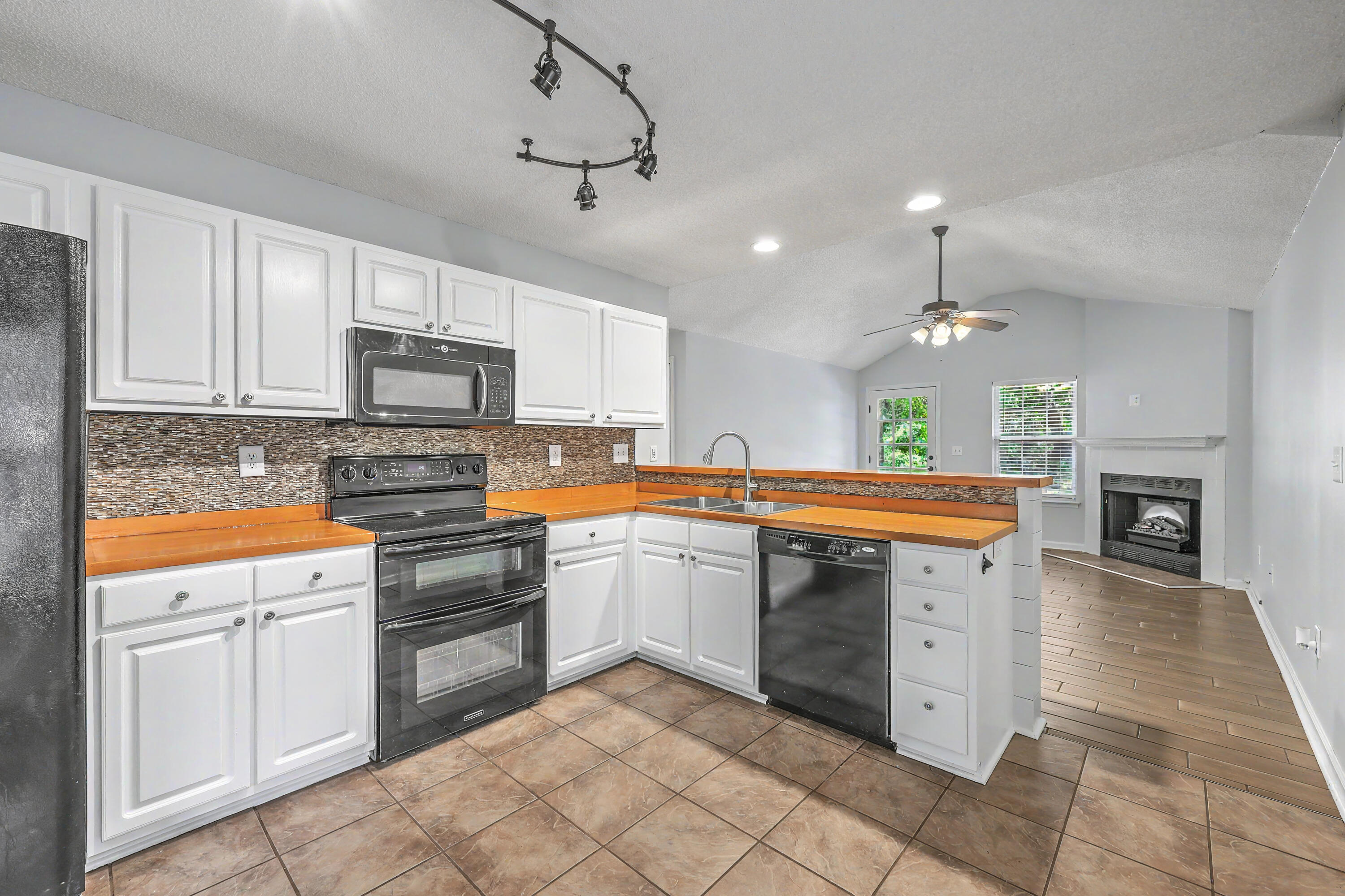 1612 Poinsettia Road