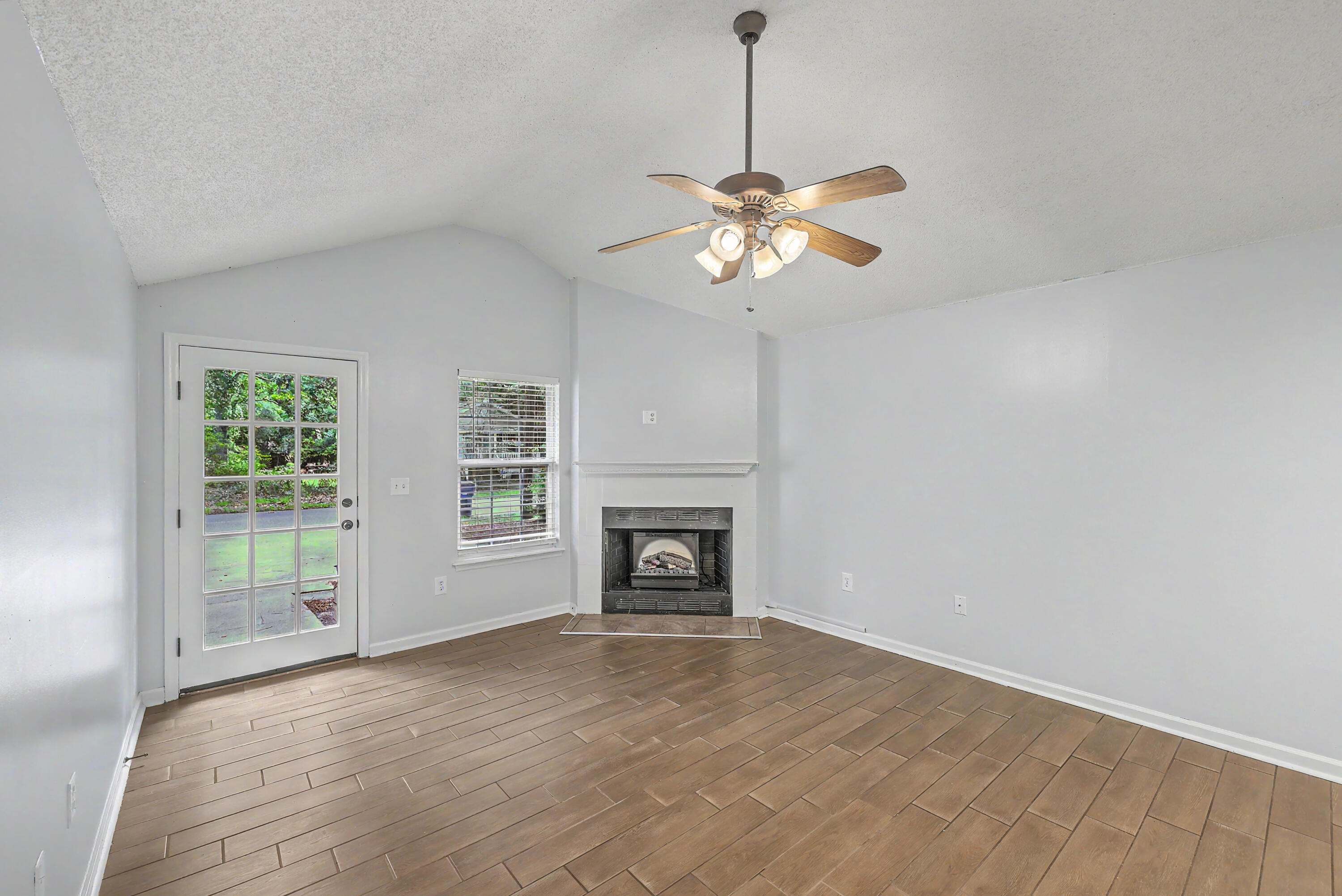 1612 Poinsettia Road