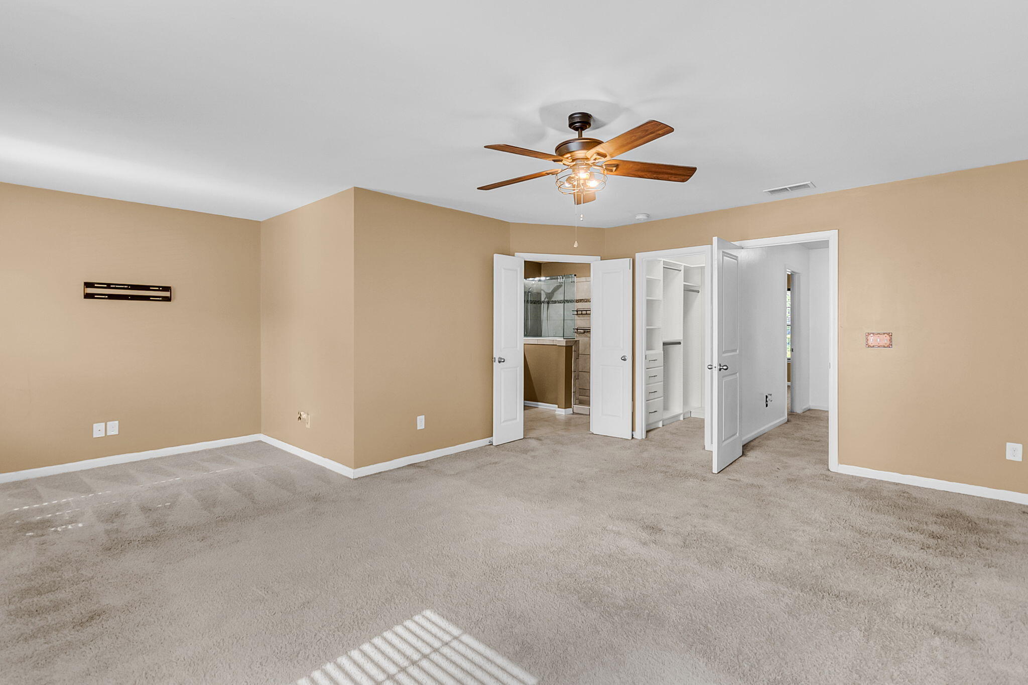 195 Hickory Ridge Way