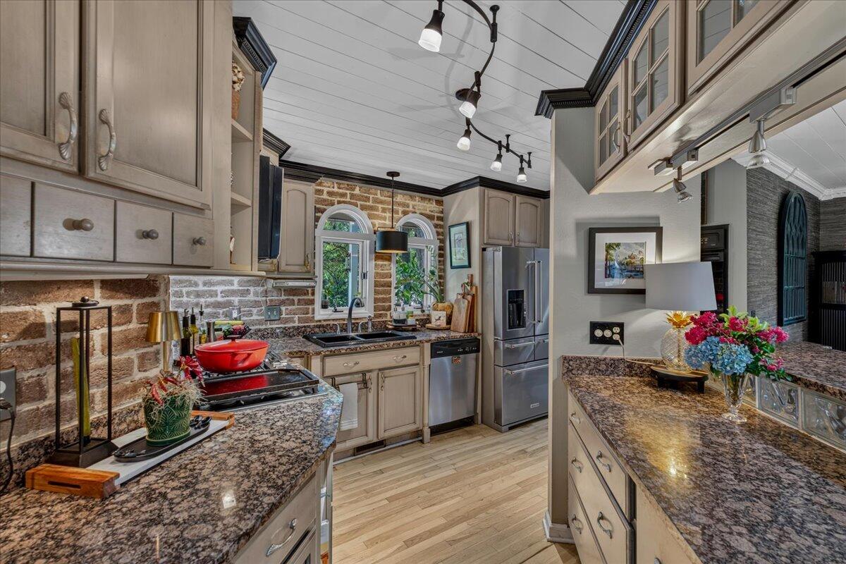 205 Telfair Court
