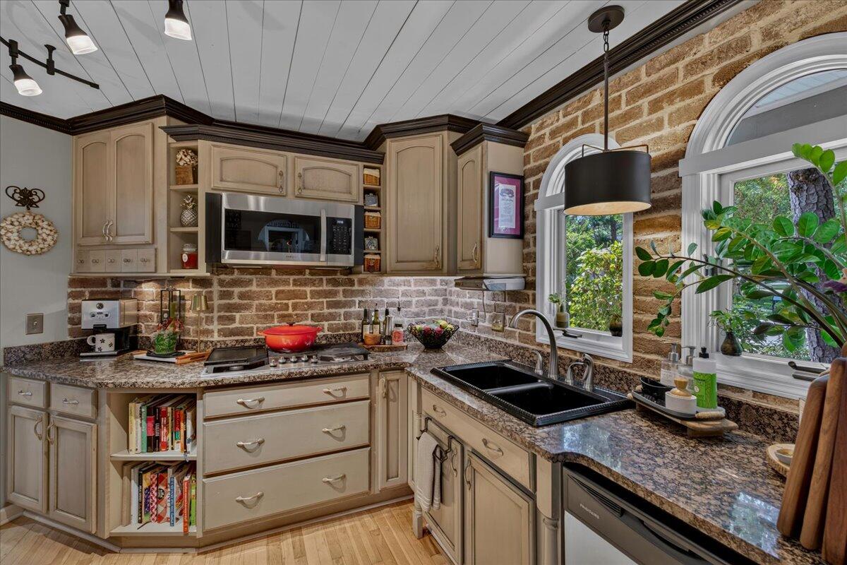 205 Telfair Court
