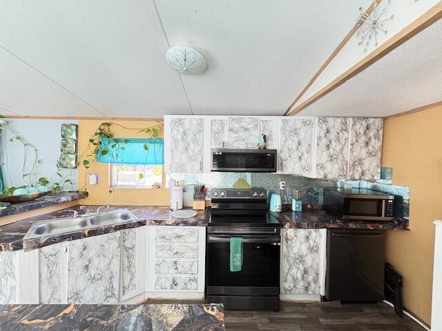 1566 Mcalhany Road