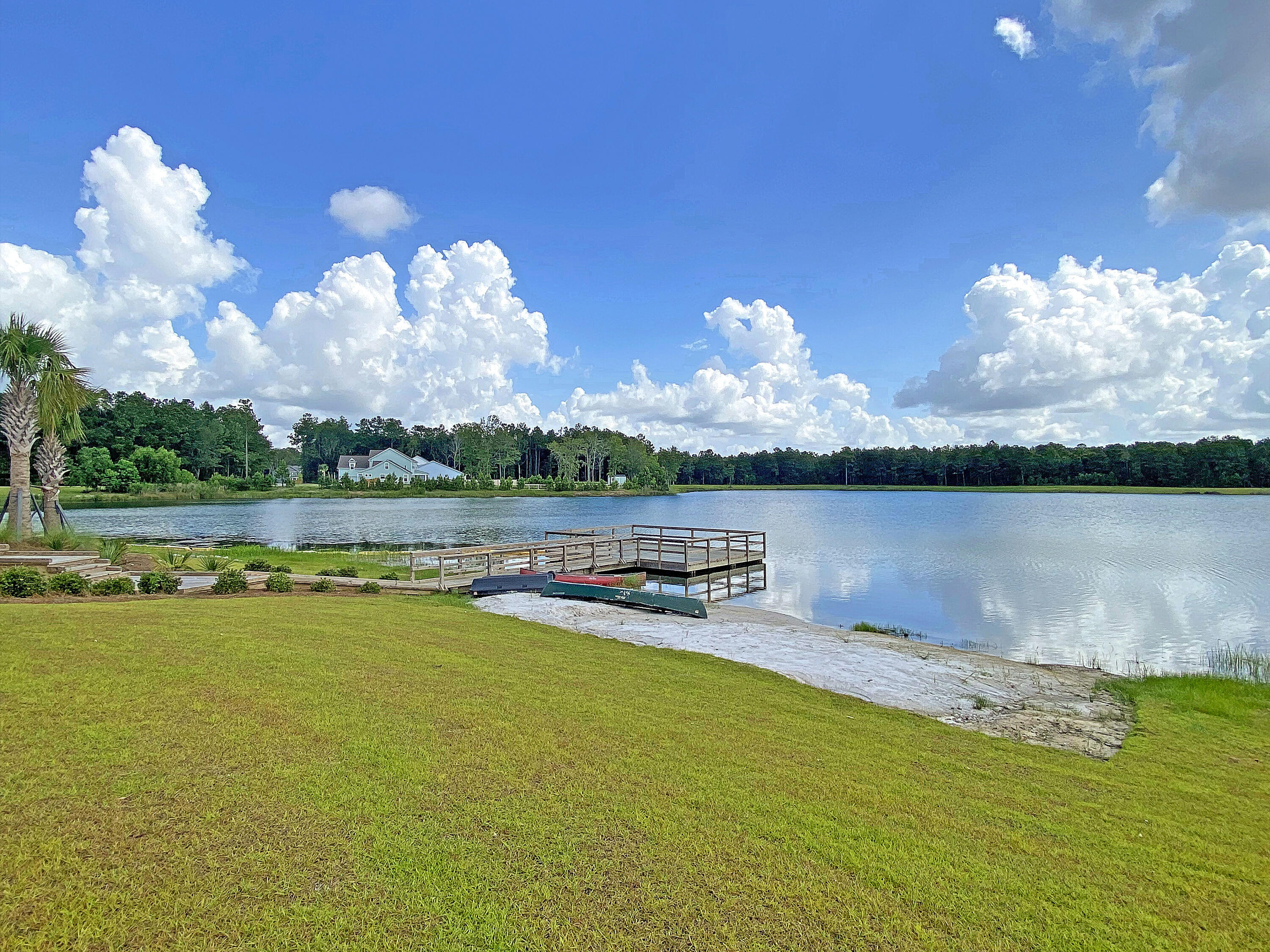 562 Pontoon Road