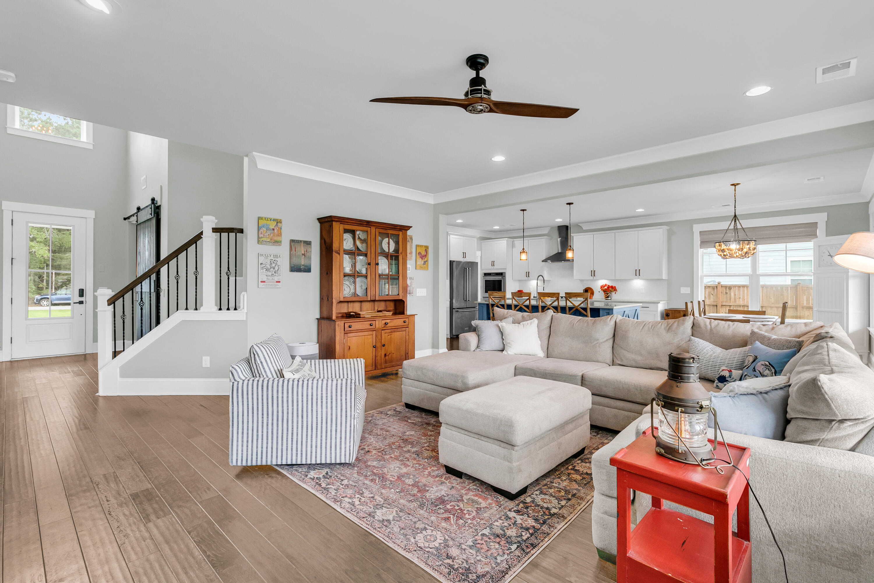 562 Pontoon Road