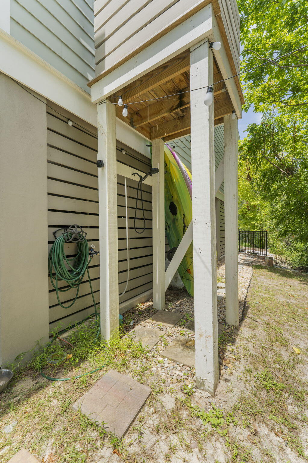 5912- B Maple Street