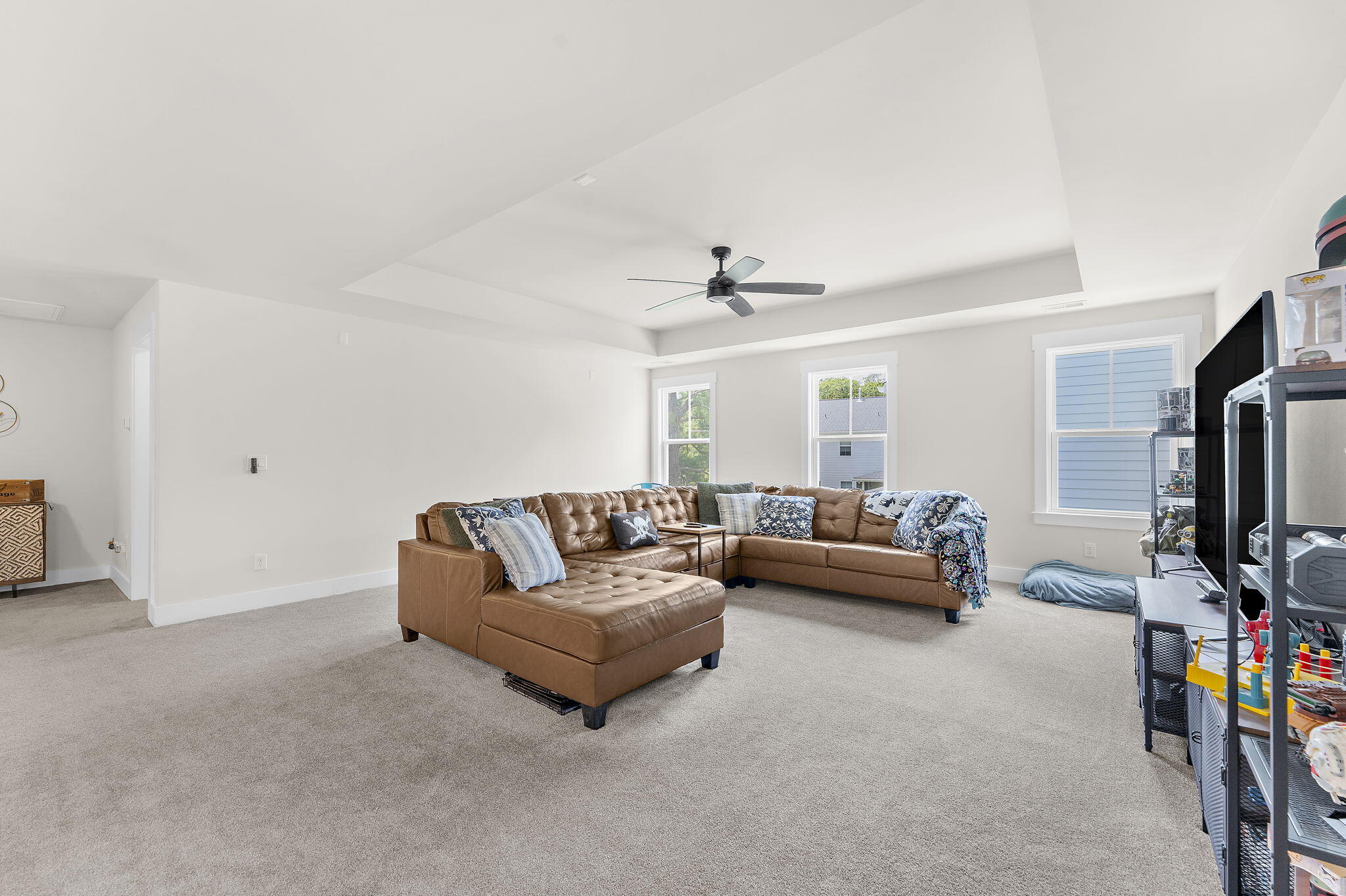 5912- B Maple Street