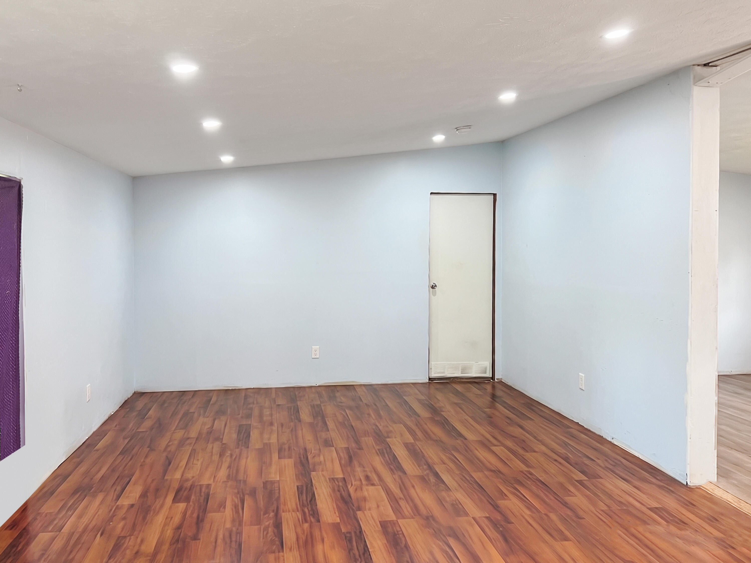 1860 Springvale Rd