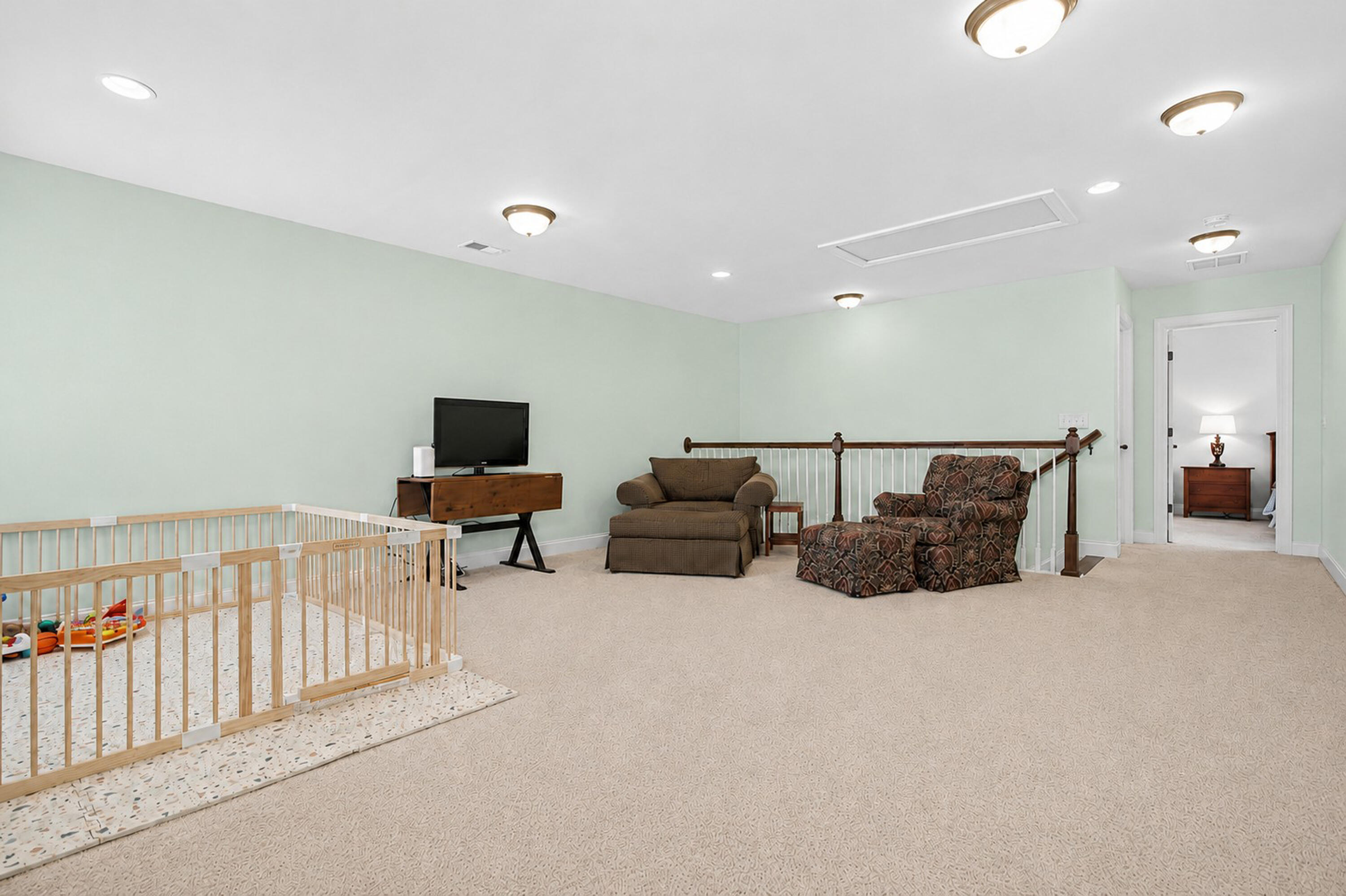 5353 Birdie Lane