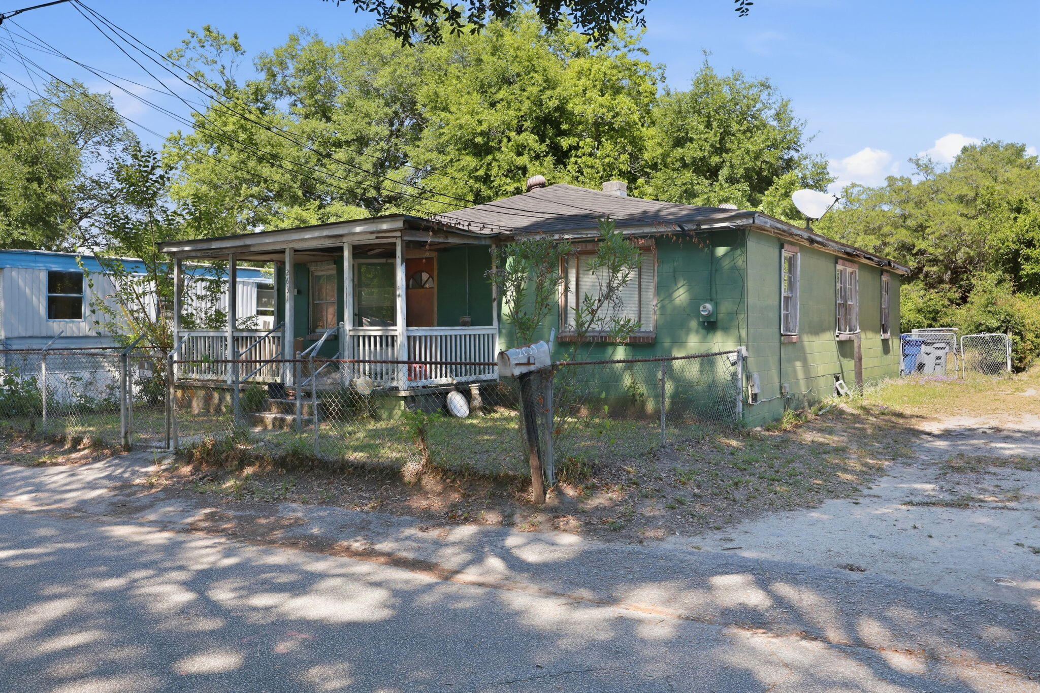 2631 Henry Street