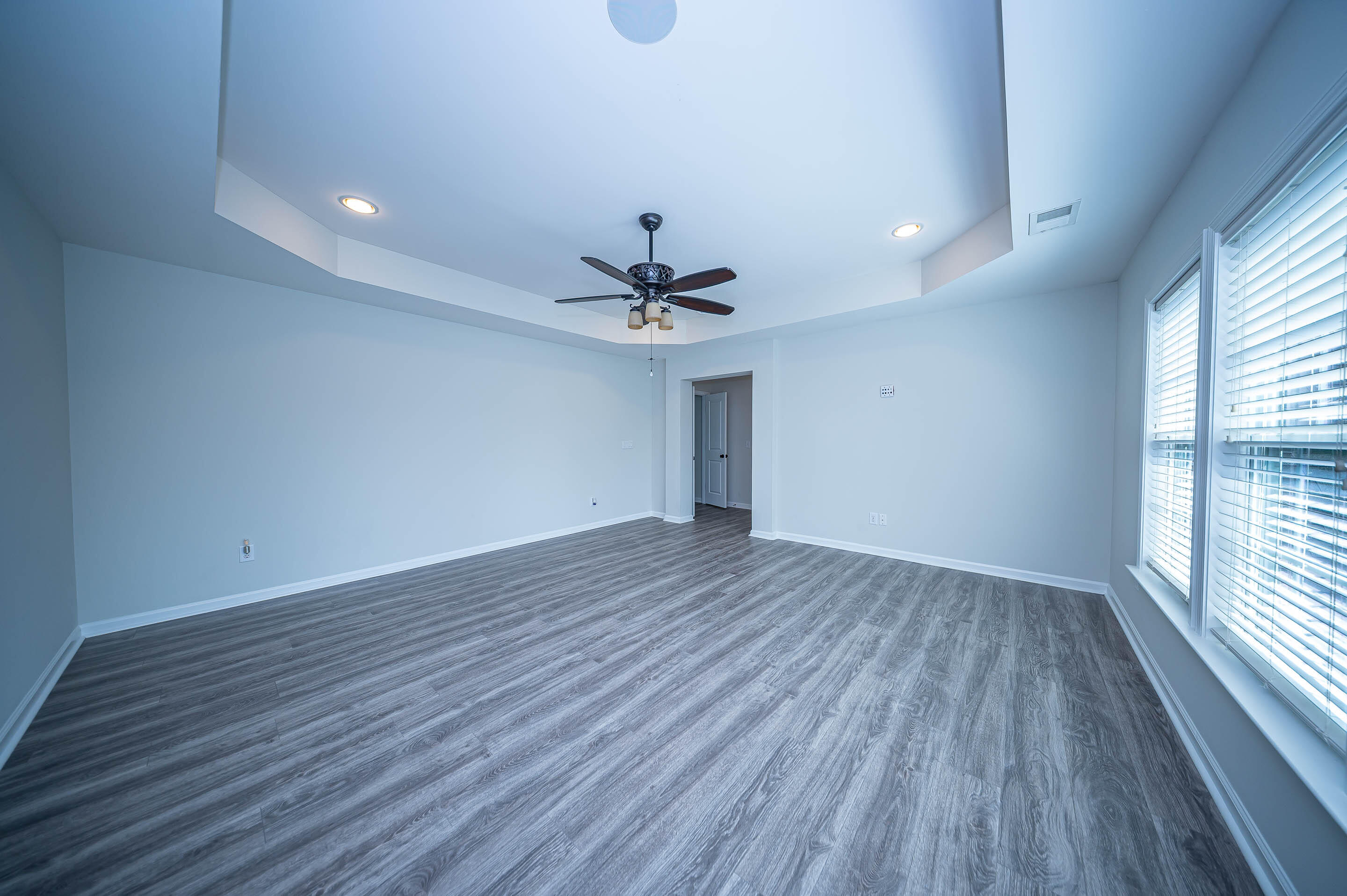 8485 Middle River Way