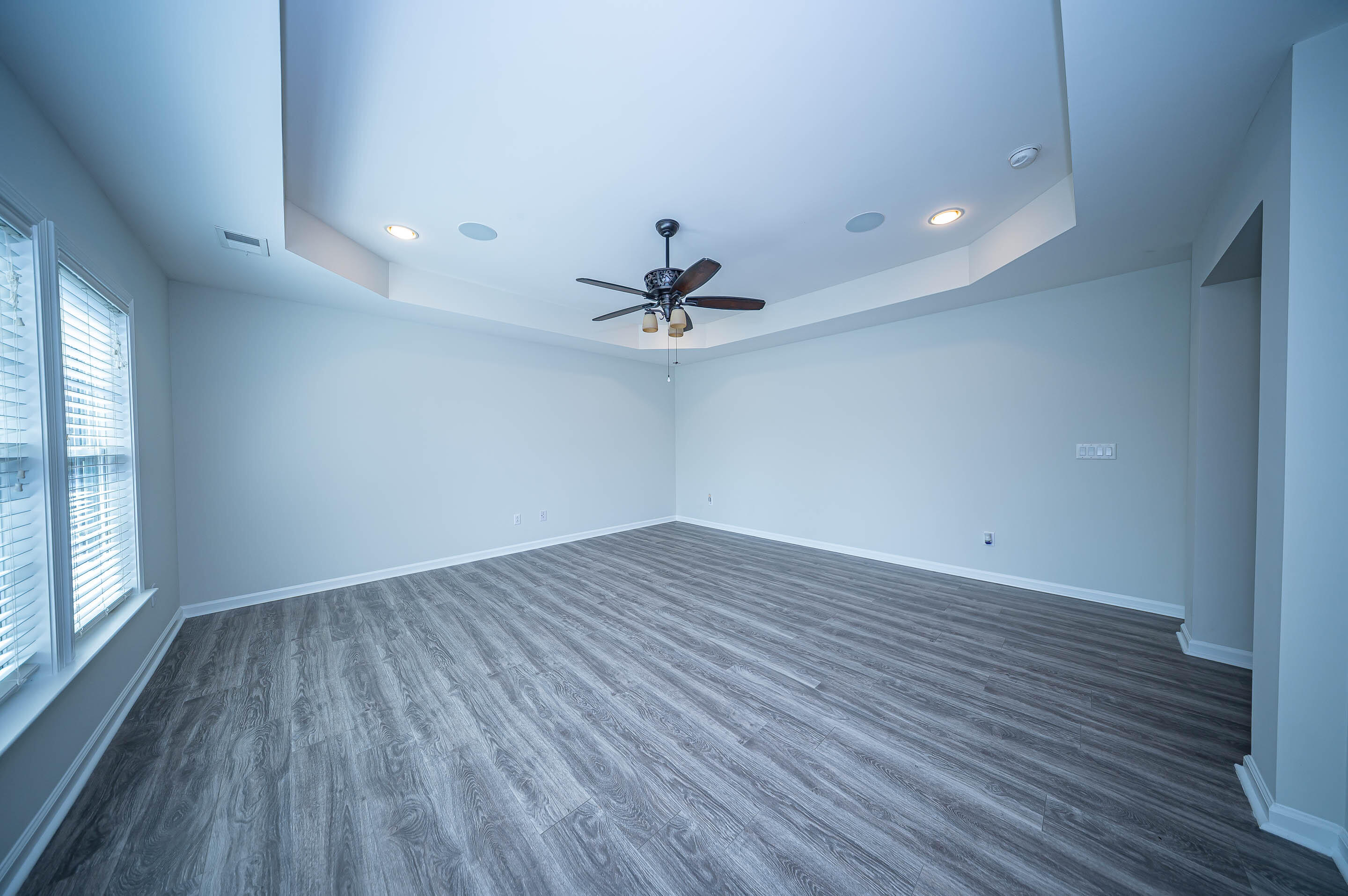 8485 Middle River Way