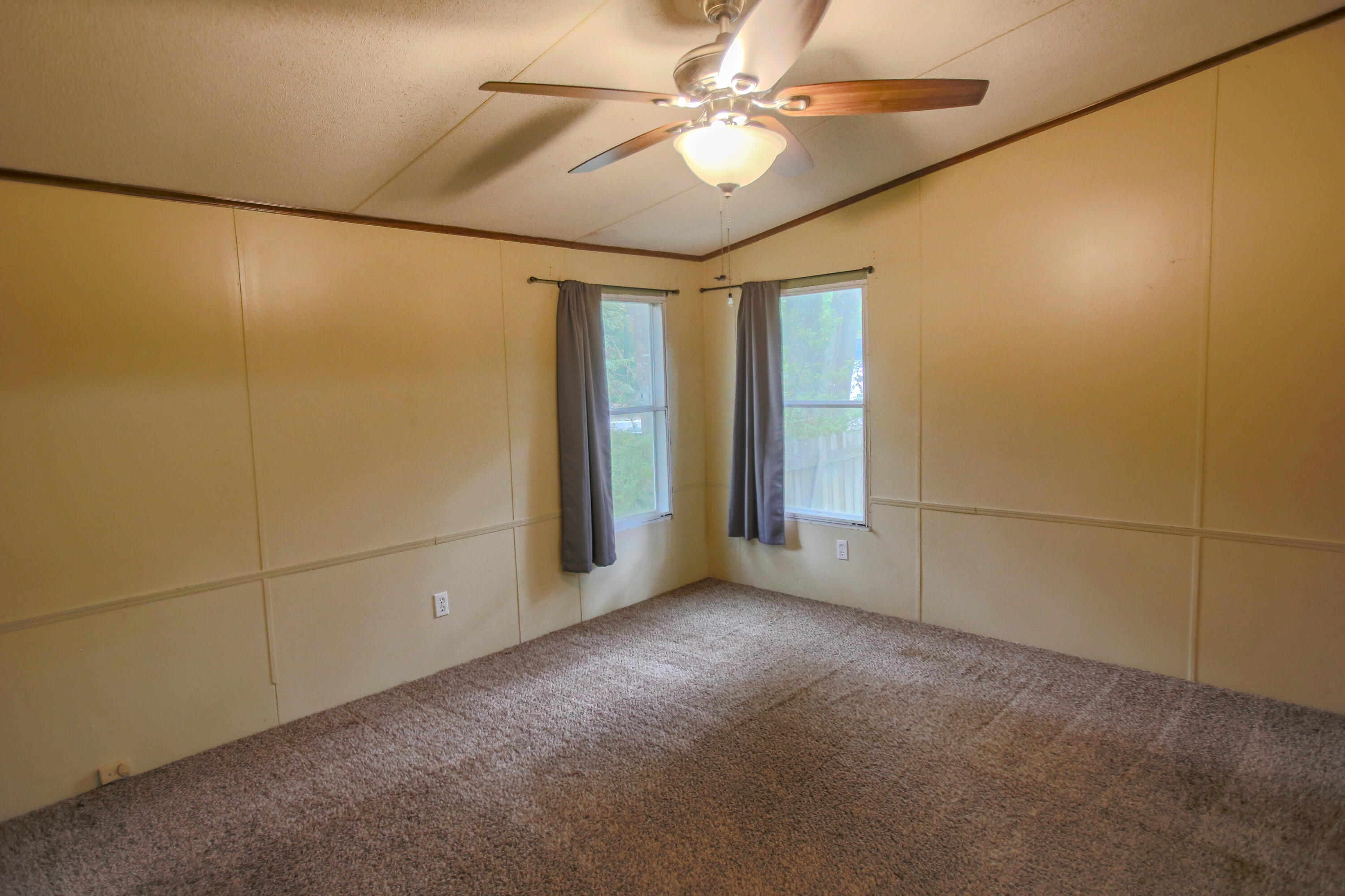 206 W Poplar Branch Drive
