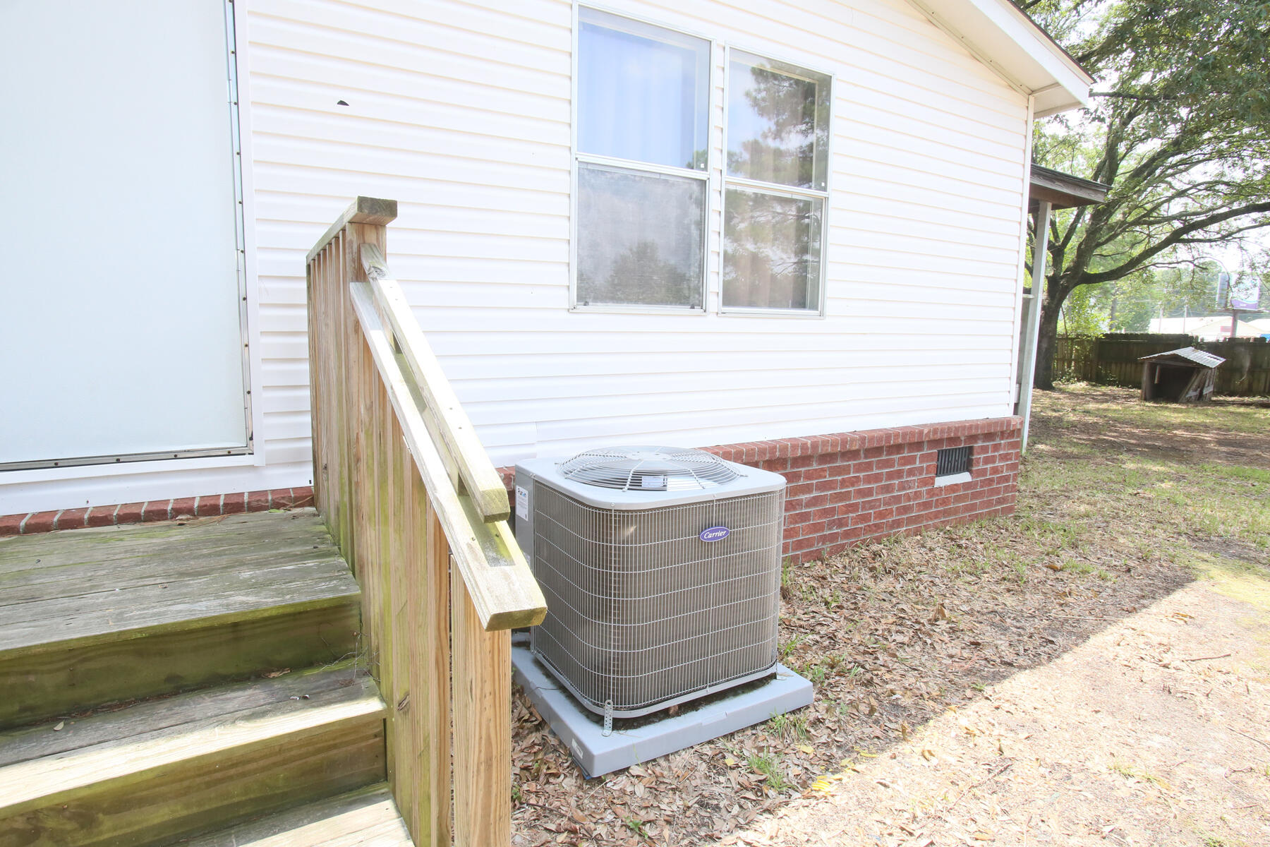 206 W Poplar Branch Drive