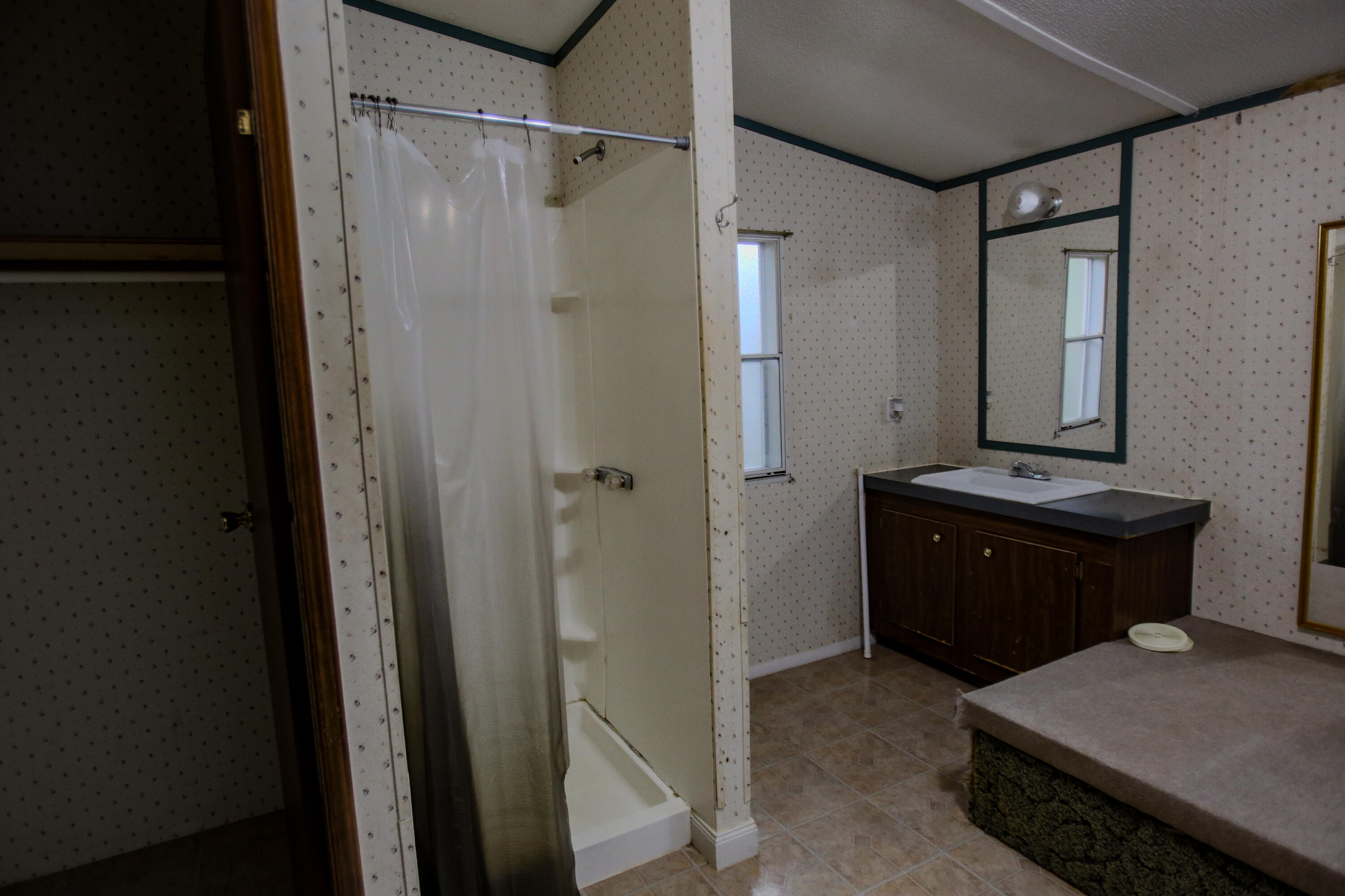 206 W Poplar Branch Drive