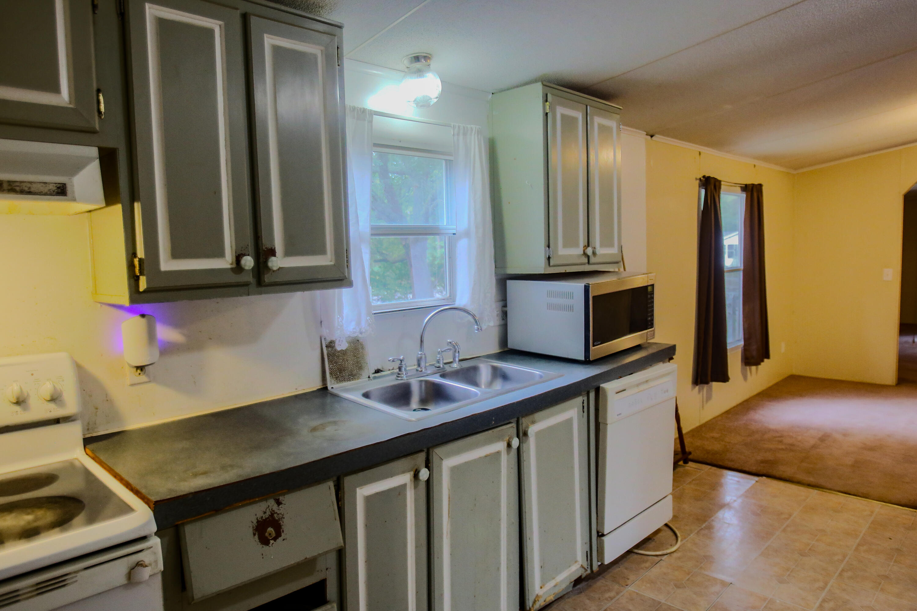 206 W Poplar Branch Drive