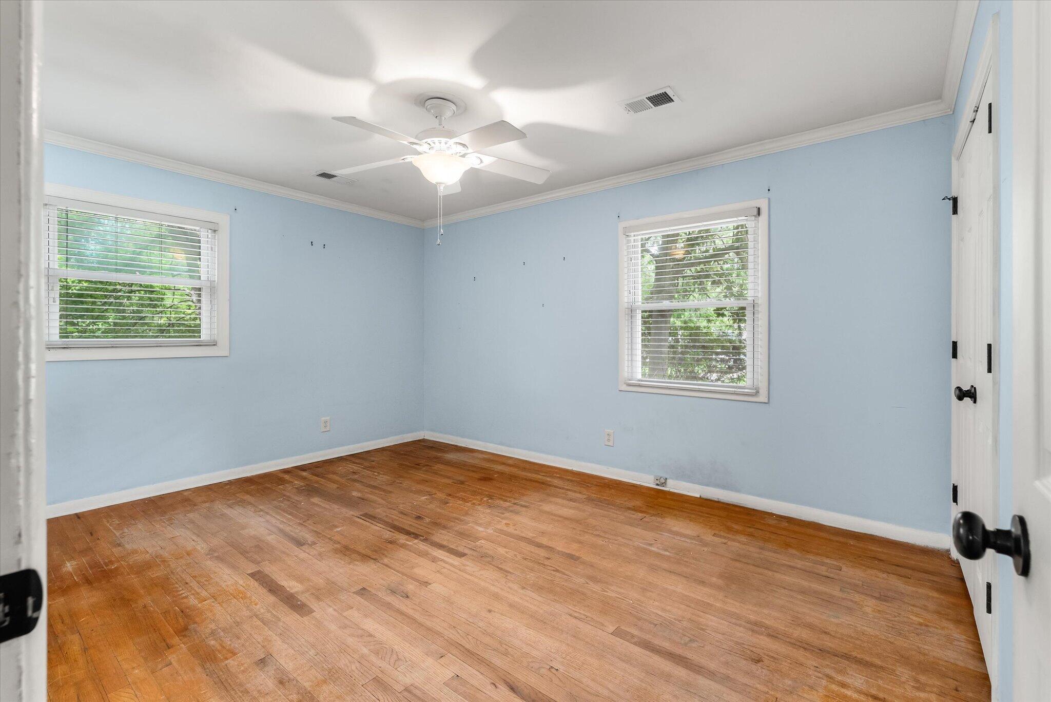 1842 Gippy Lane