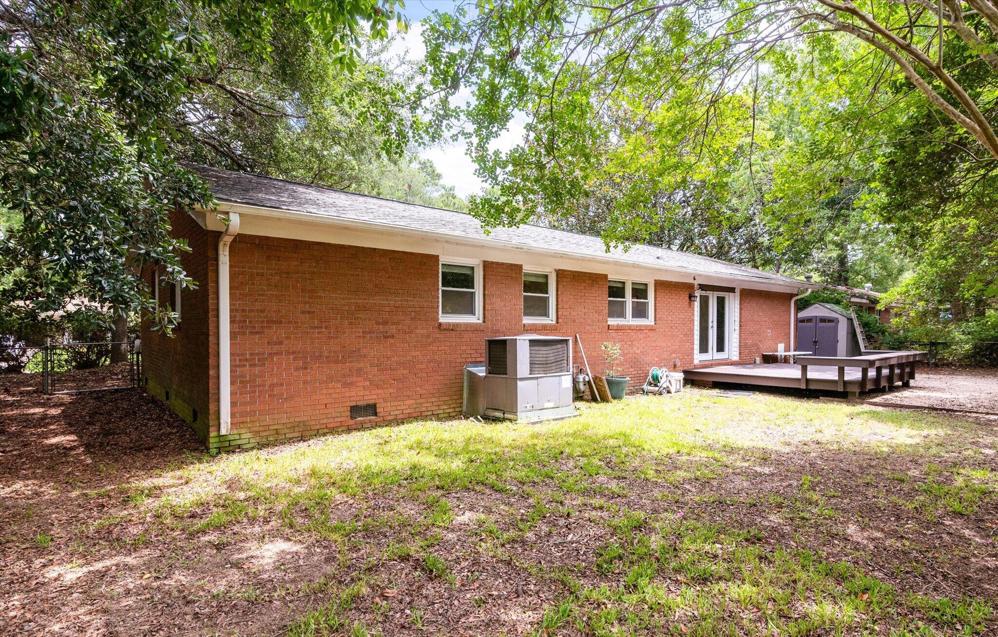 1842 Gippy Lane