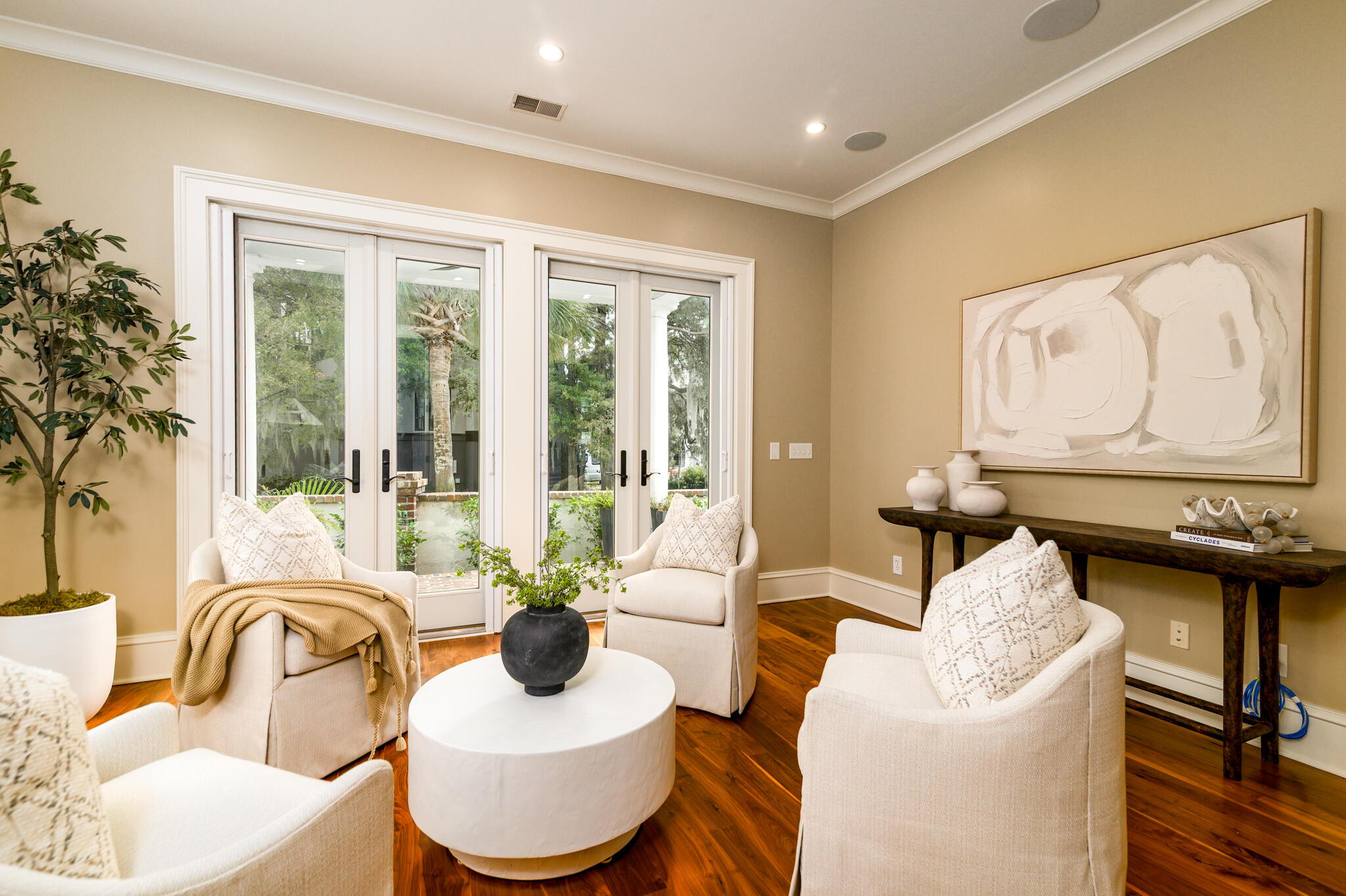 9 Transom Court