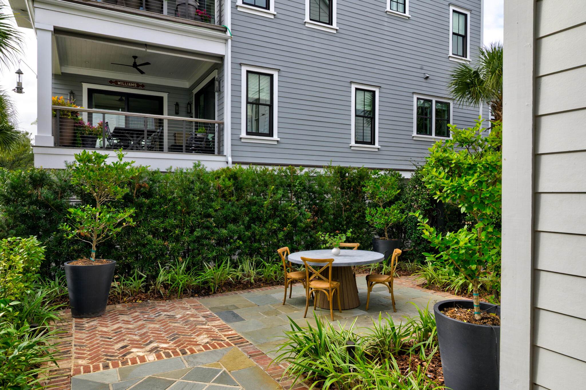 9 Transom Court