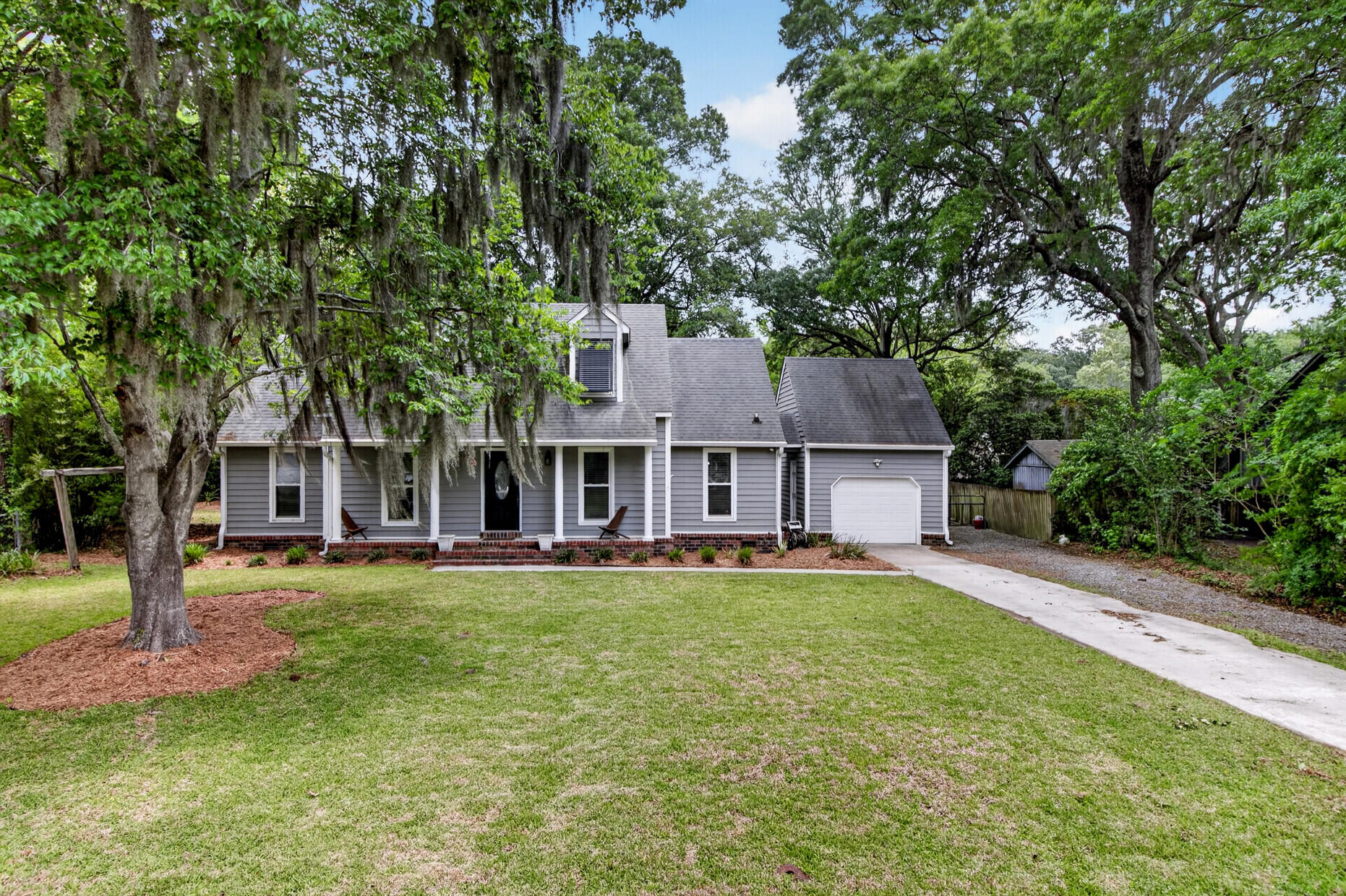27 Westside Drive