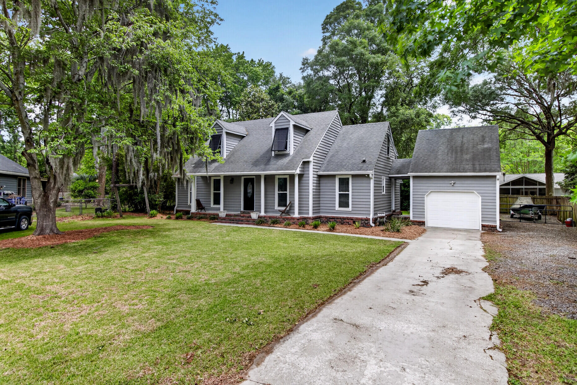 27 Westside Drive