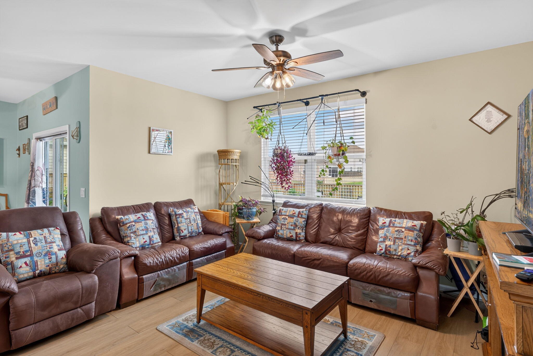 165 Oakwood Boulevard