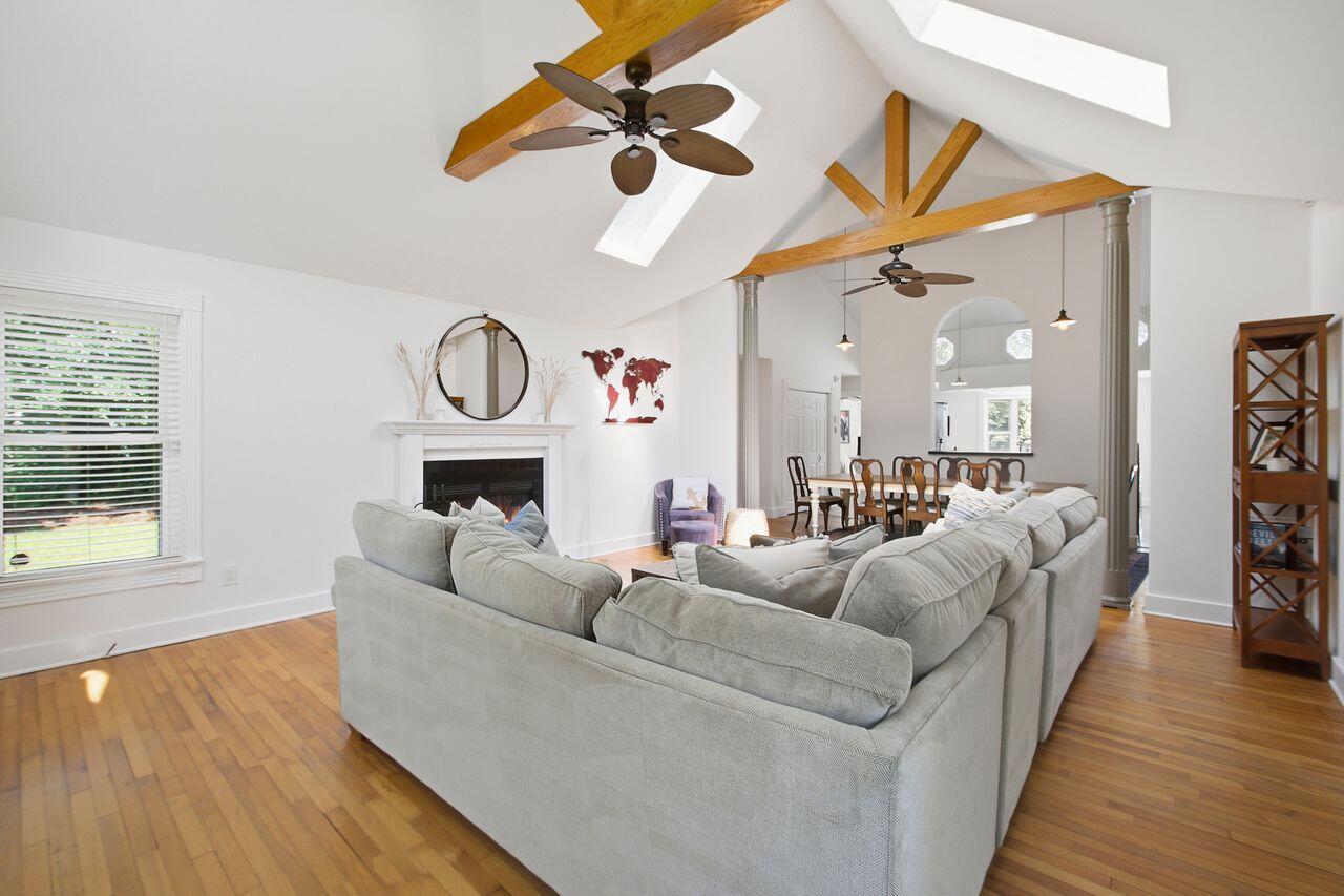 1410 N Edgewater Drive