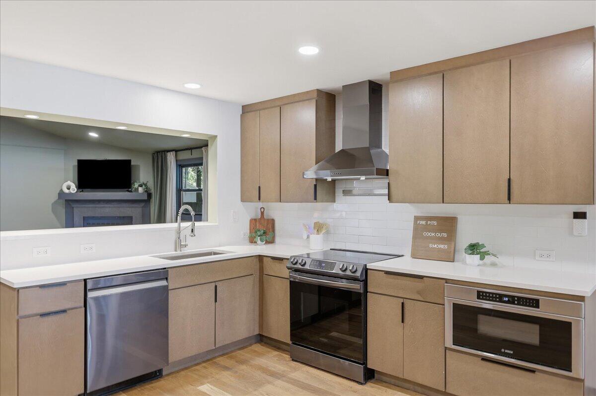1203 Valley Drive
