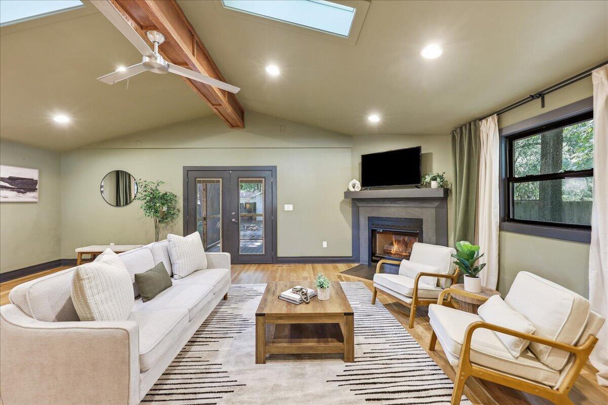 1203 Valley Drive