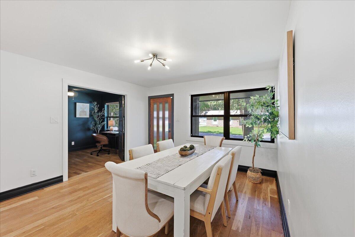 1203 Valley Drive