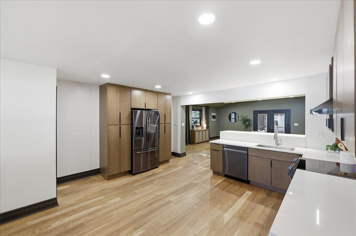 1203 Valley Drive