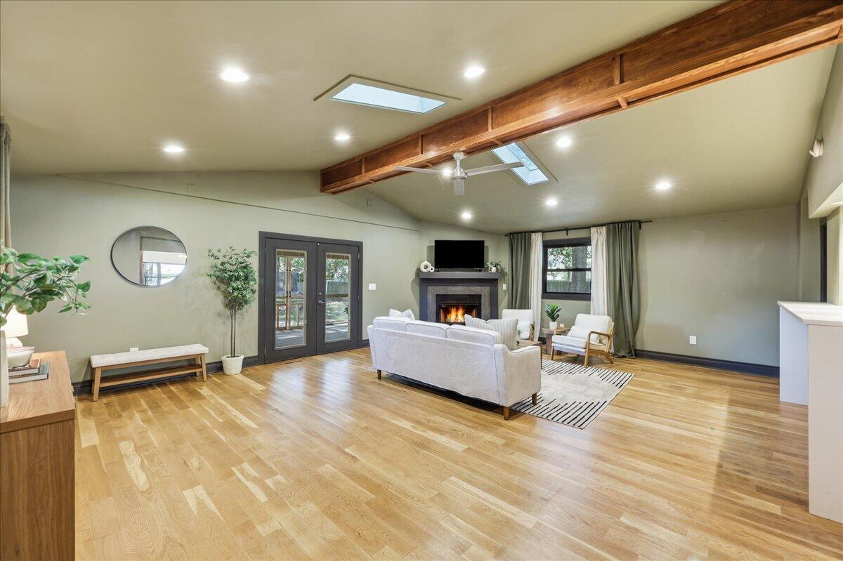 1203 Valley Drive