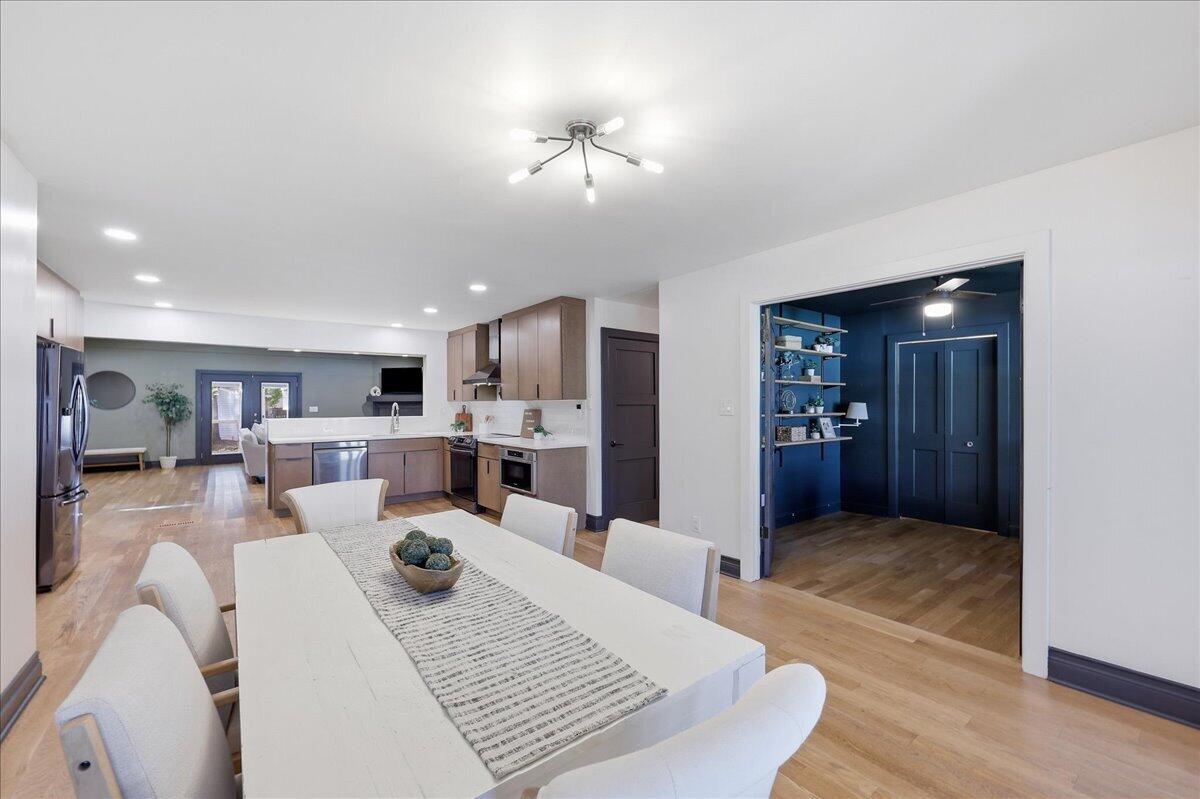 1203 Valley Drive