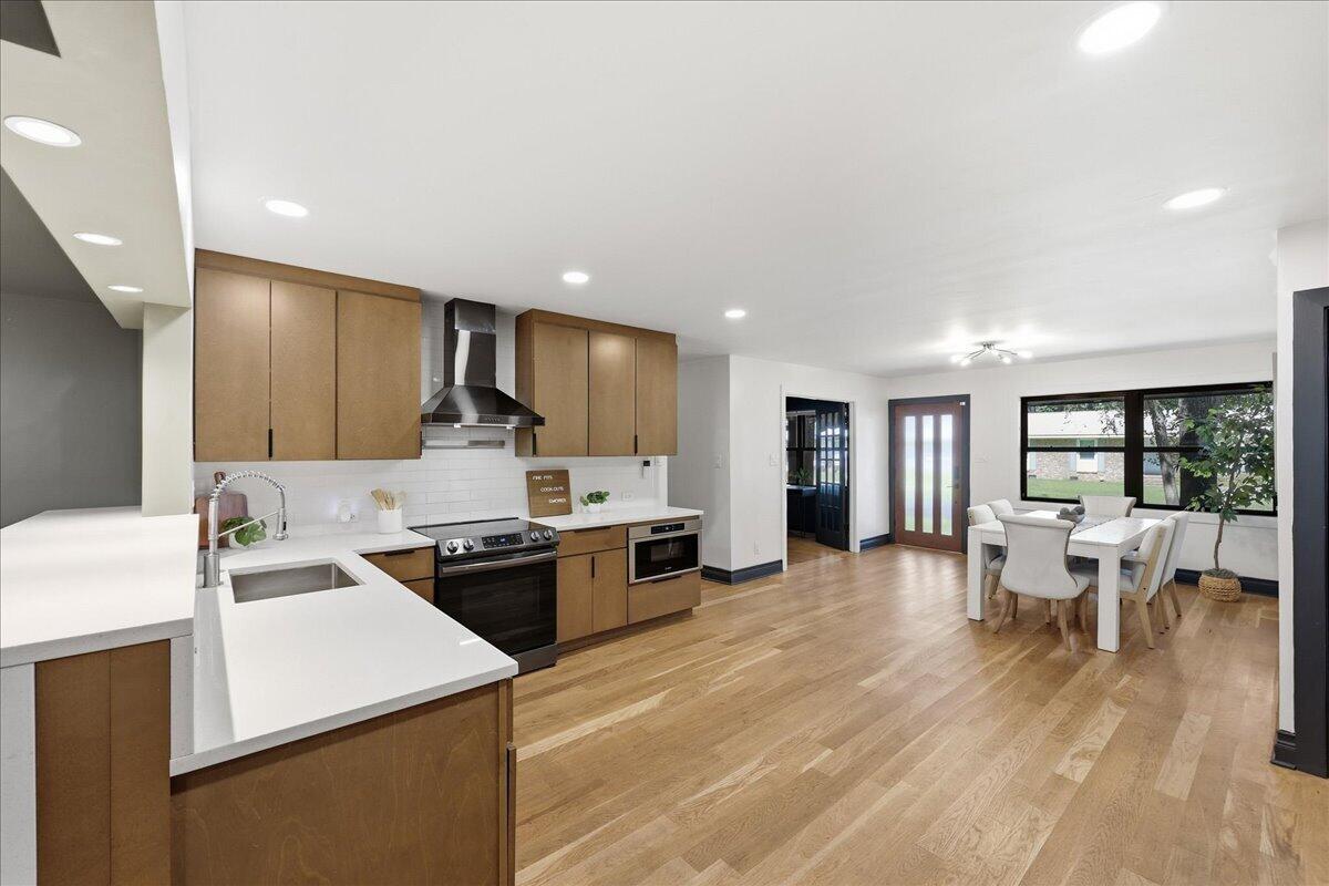 1203 Valley Drive