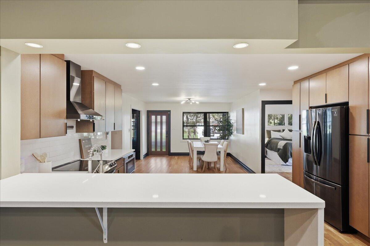 1203 Valley Drive