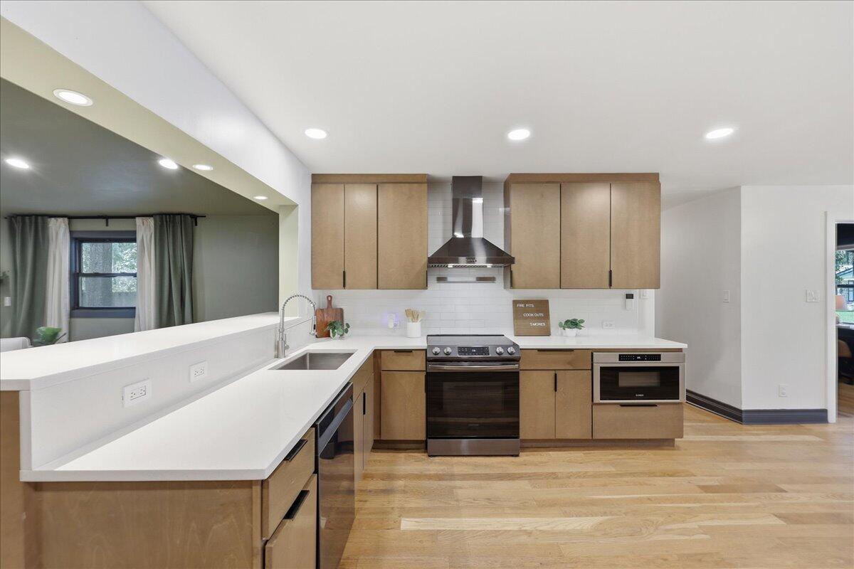 1203 Valley Drive