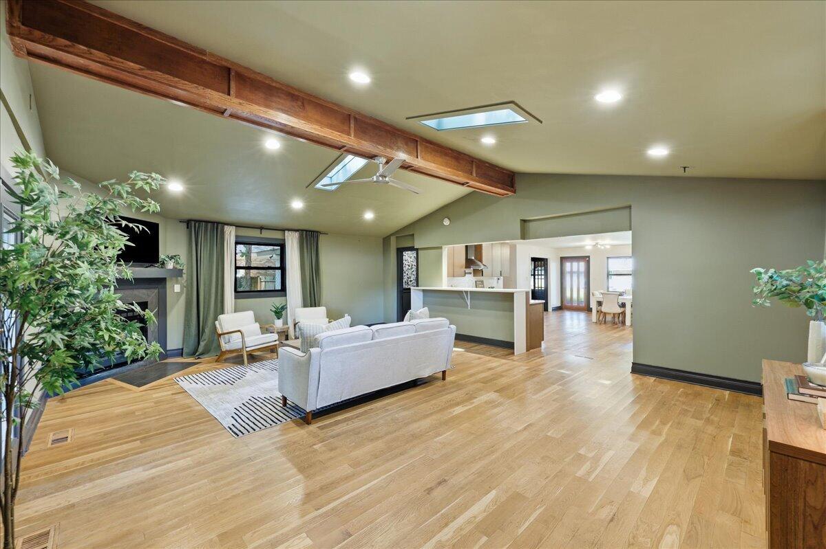 1203 Valley Drive