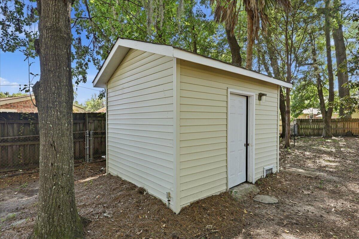 1203 Valley Drive